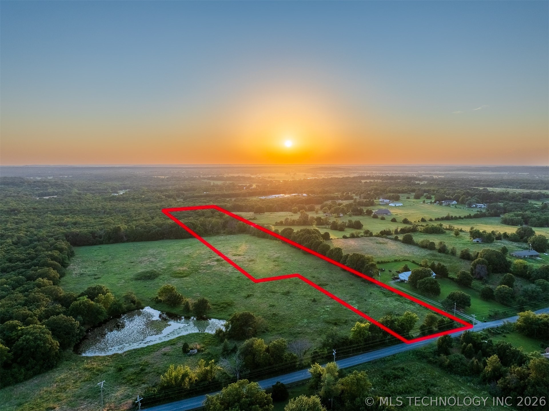 5 S 4240 Road Property Photo 3