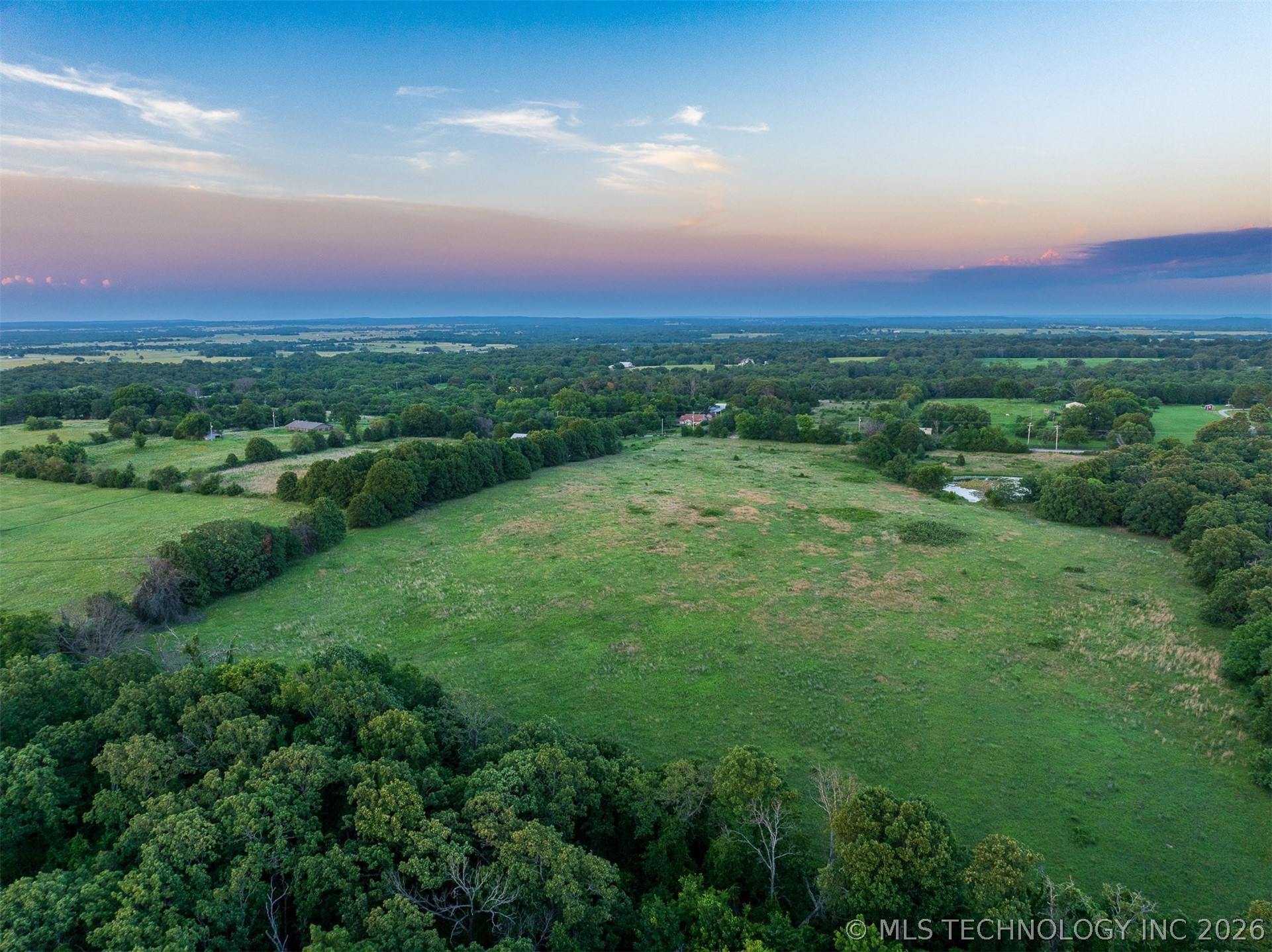 5 S 4240 Road Property Photo 8