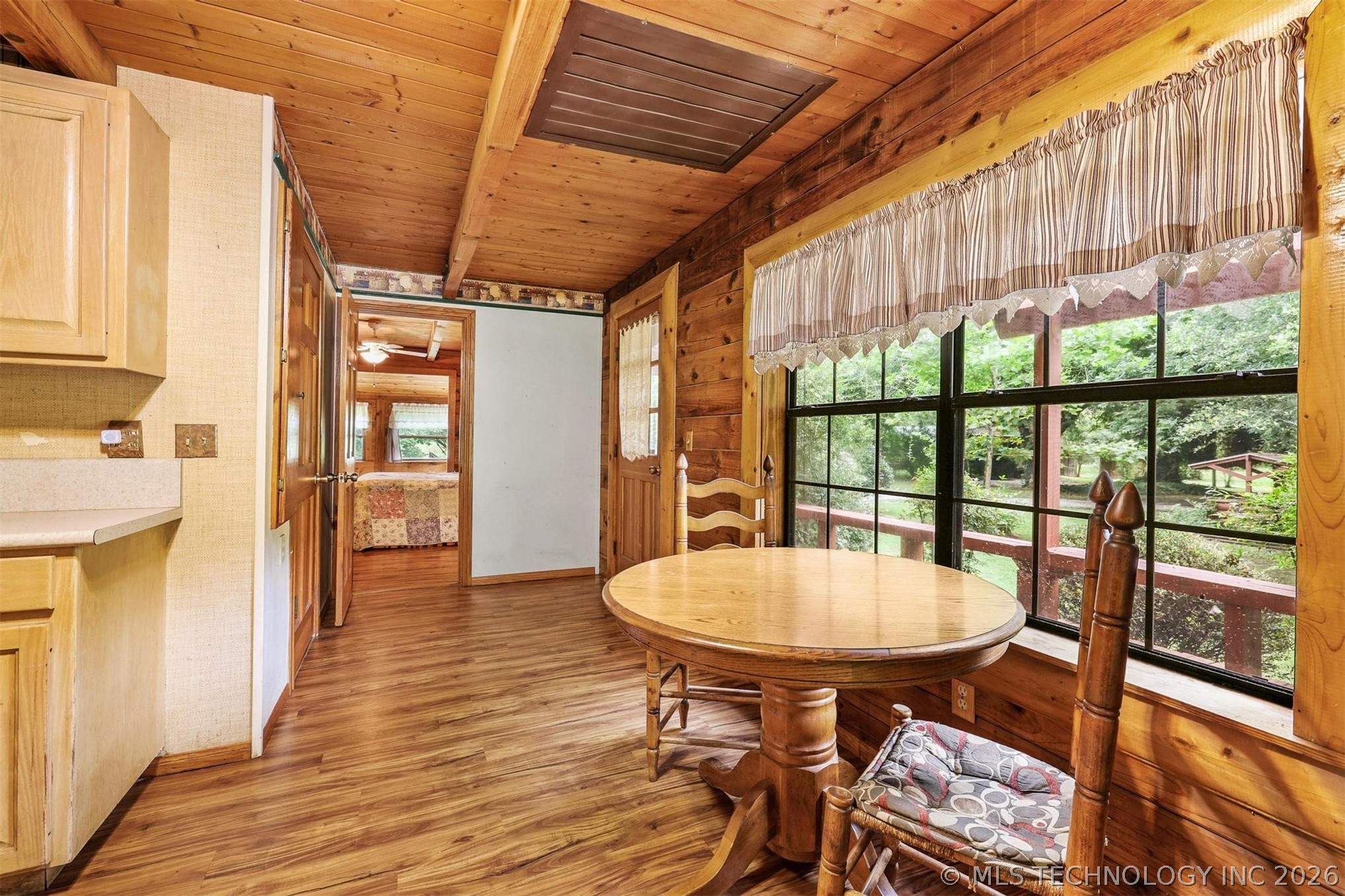 3153 State Road 91 Property Photo 12