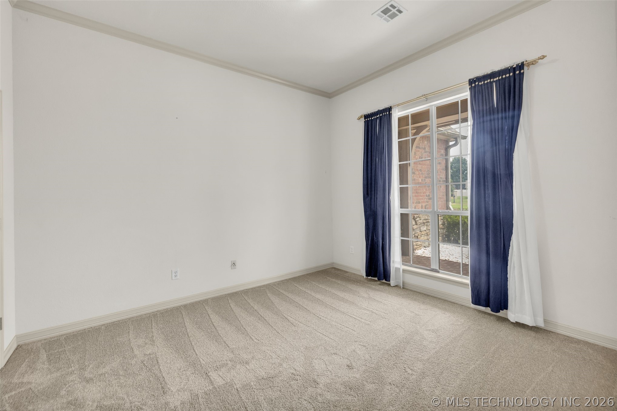 3701 N Narcissus Avenue Property Photo 17