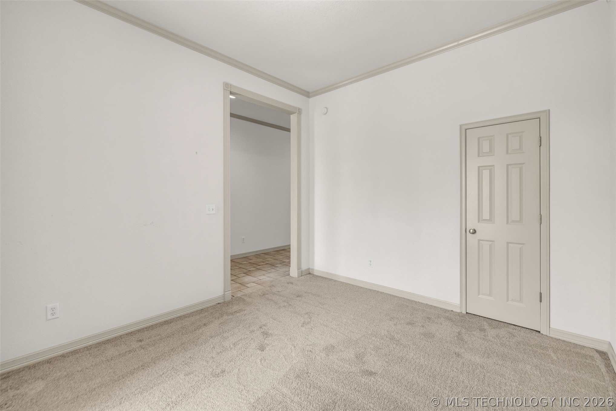 3701 N Narcissus Avenue Property Photo 19