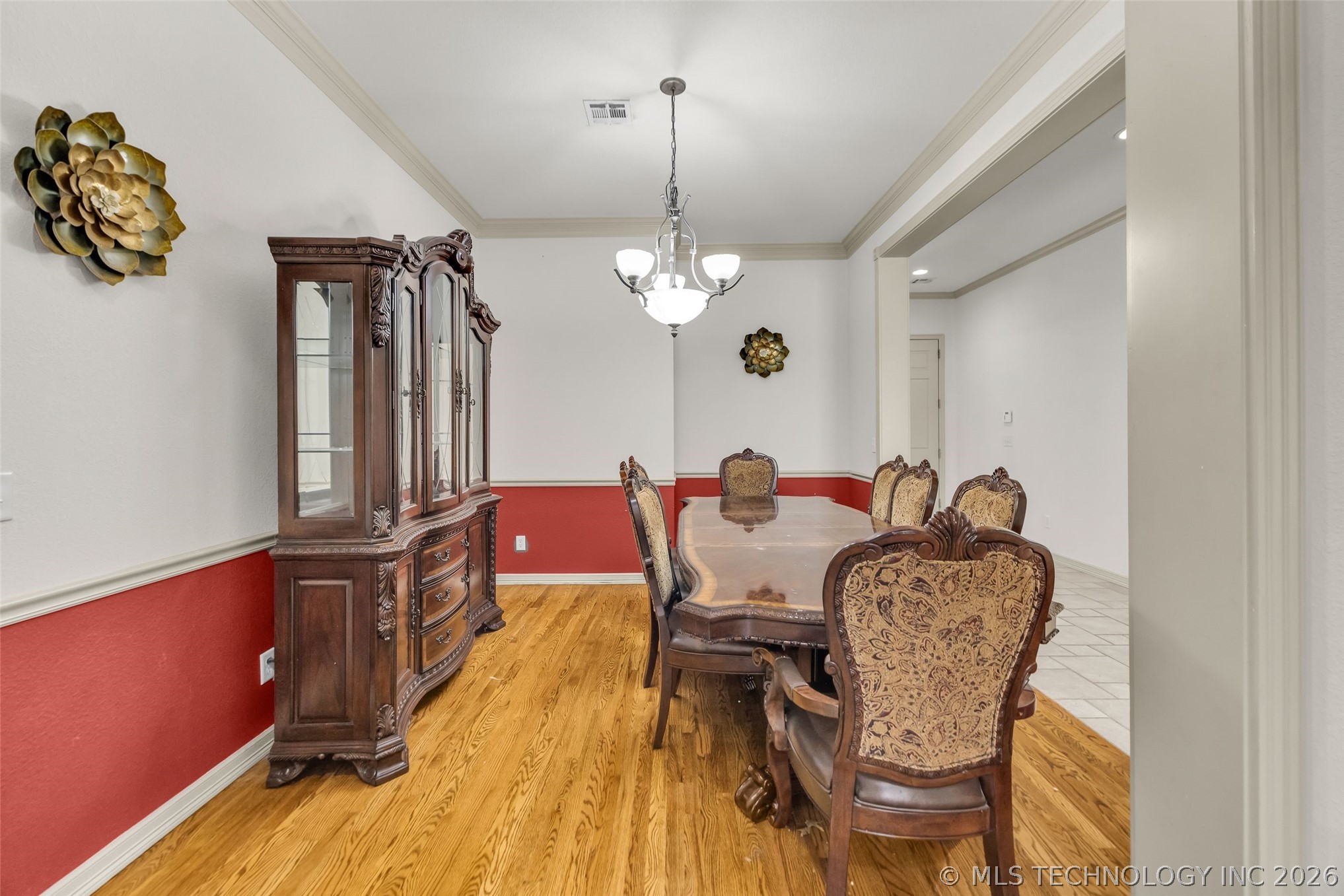 3701 N Narcissus Avenue Property Photo 23