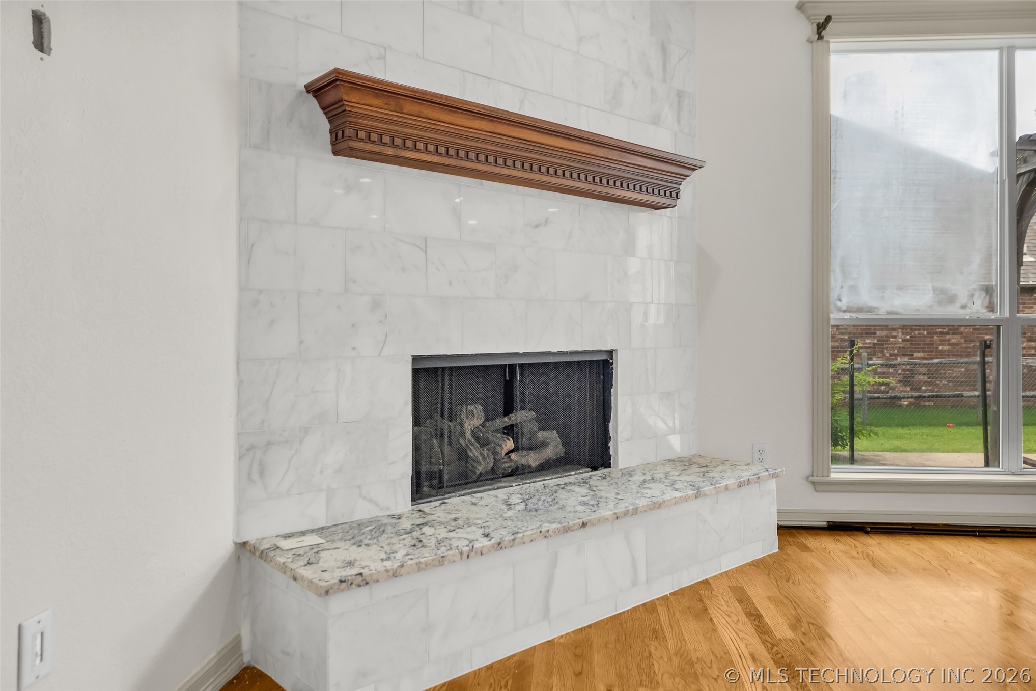 3701 N Narcissus Avenue Property Photo 26