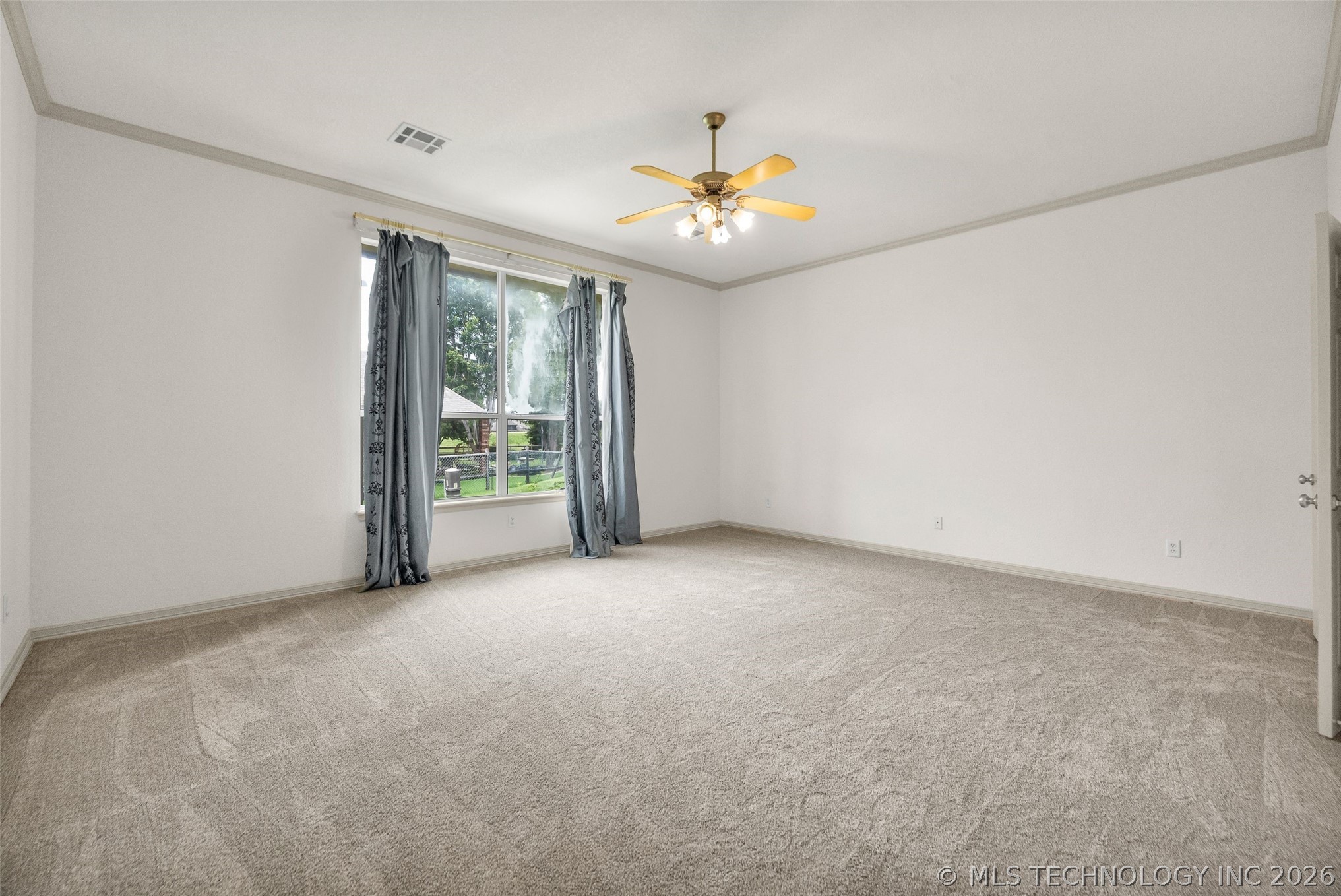 3701 N Narcissus Avenue Property Photo 41