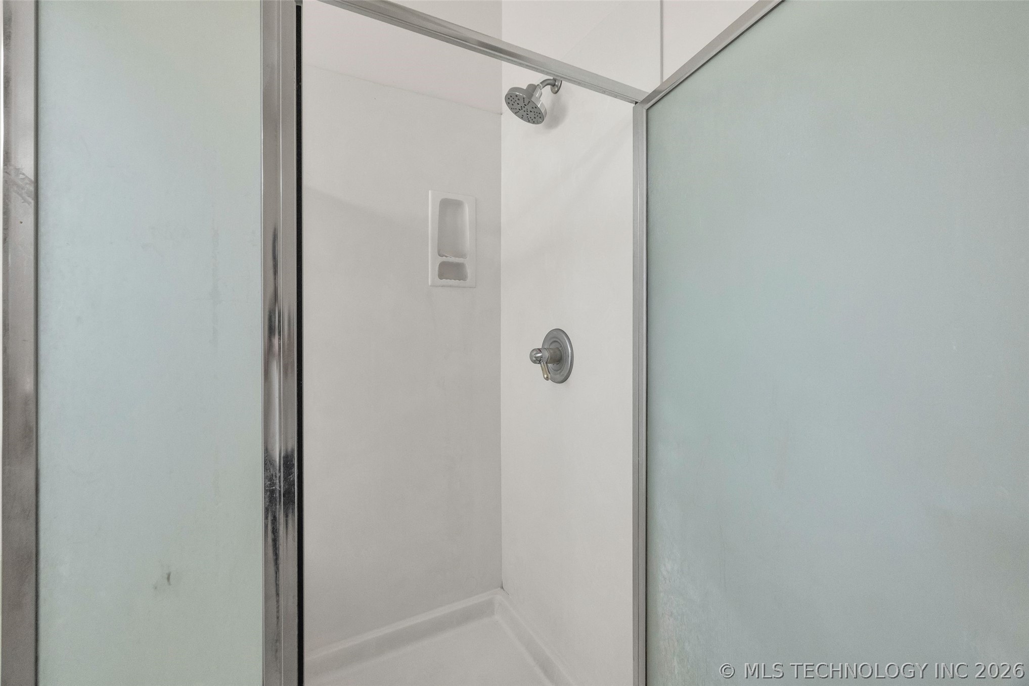 3701 N Narcissus Avenue Property Photo 49