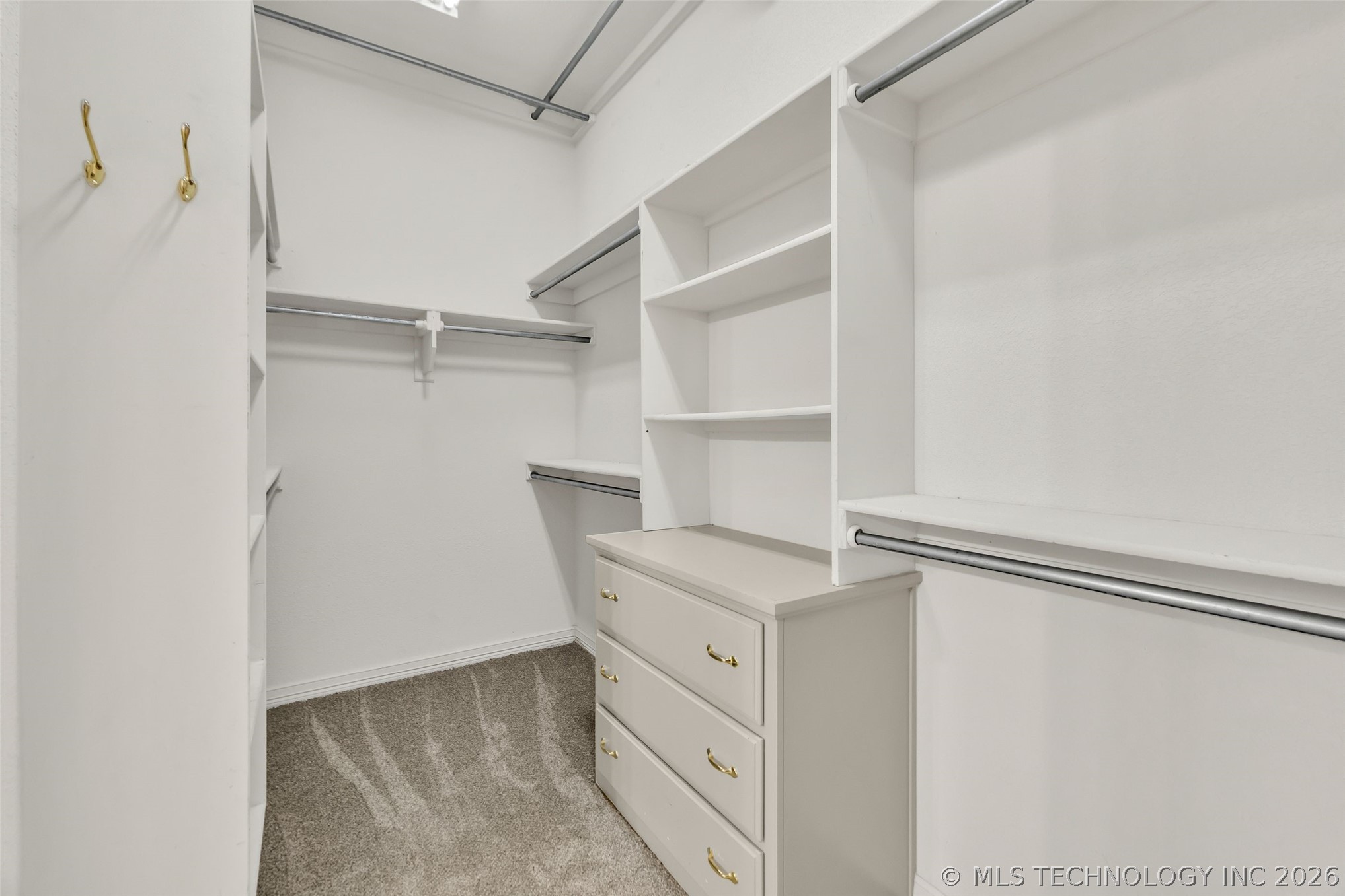 3701 N Narcissus Avenue Property Photo 52