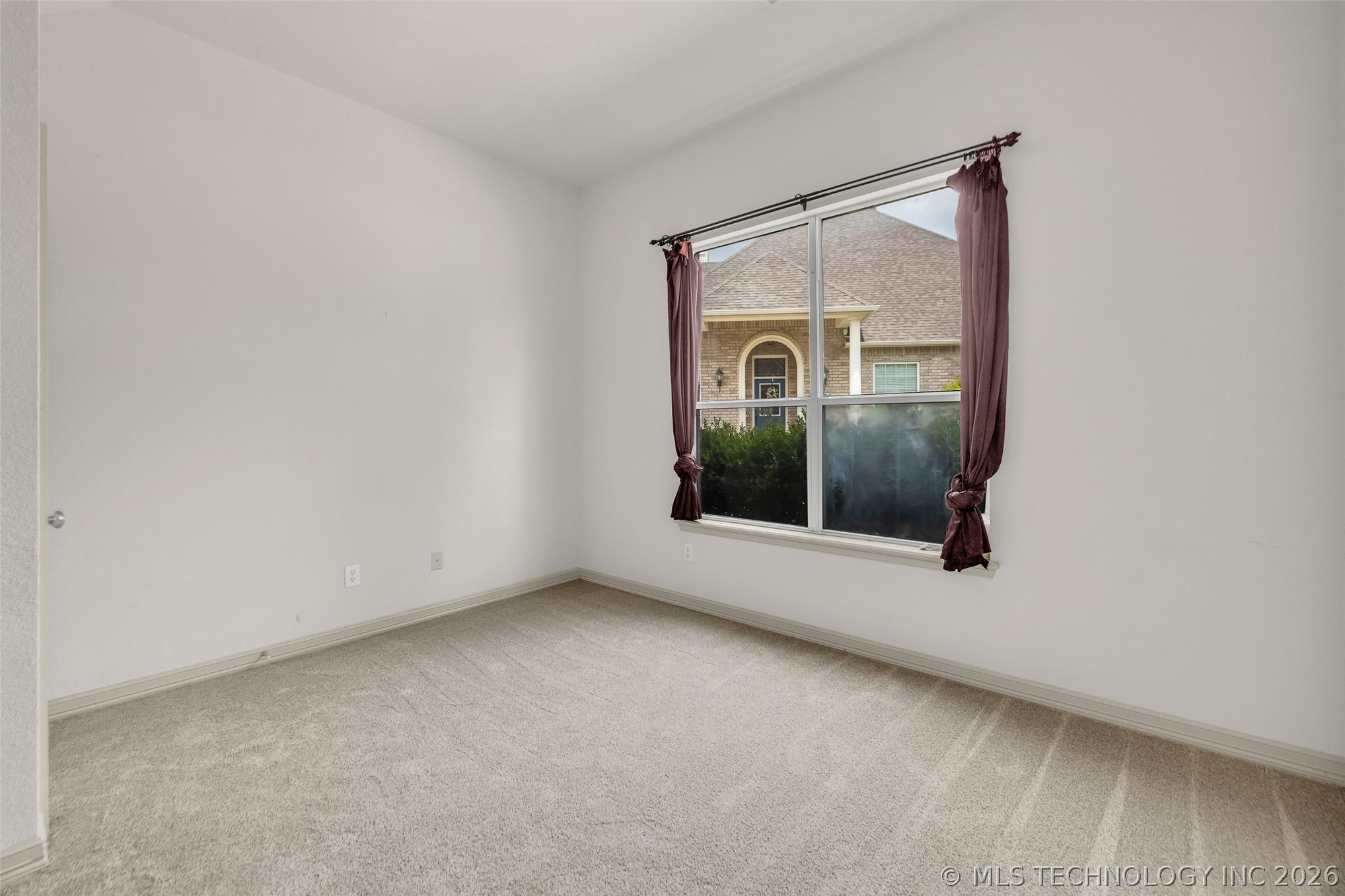 3701 N Narcissus Avenue Property Photo 53