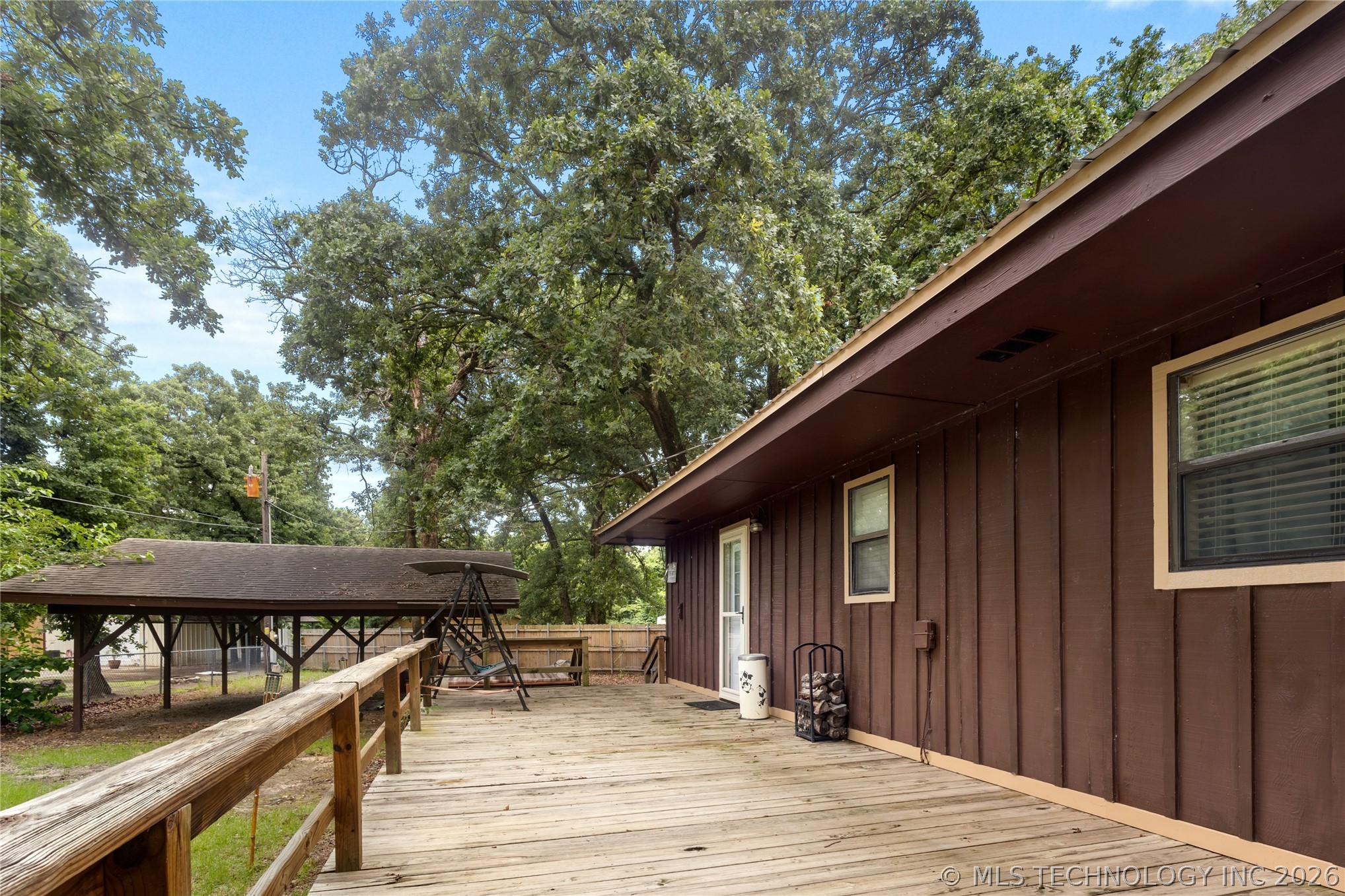 114581 Castaway Court Property Photo 4