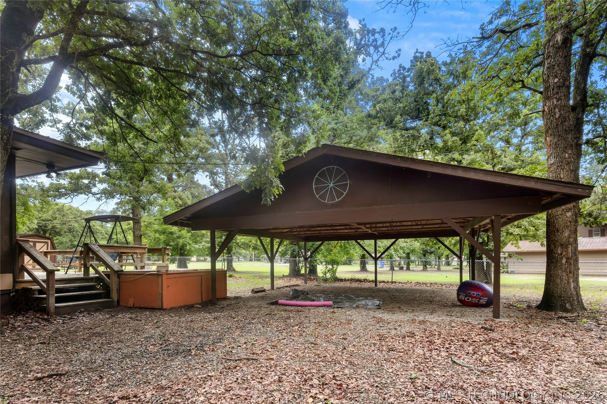 114581 Castaway Court Property Photo 5