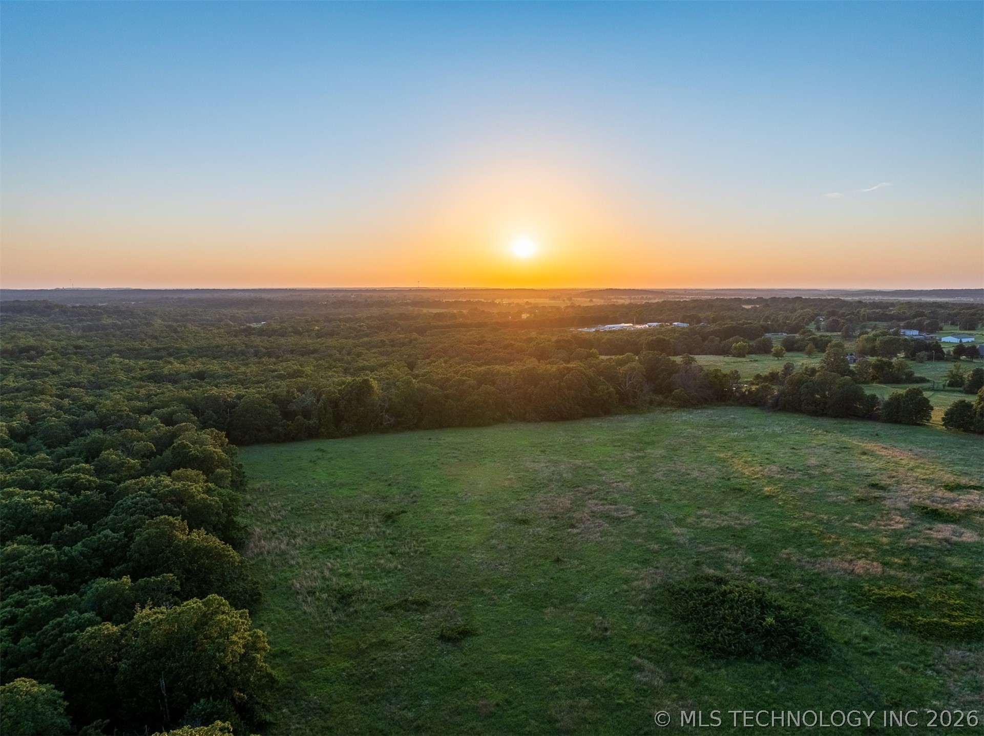 6 S 4240 Road Property Photo 10