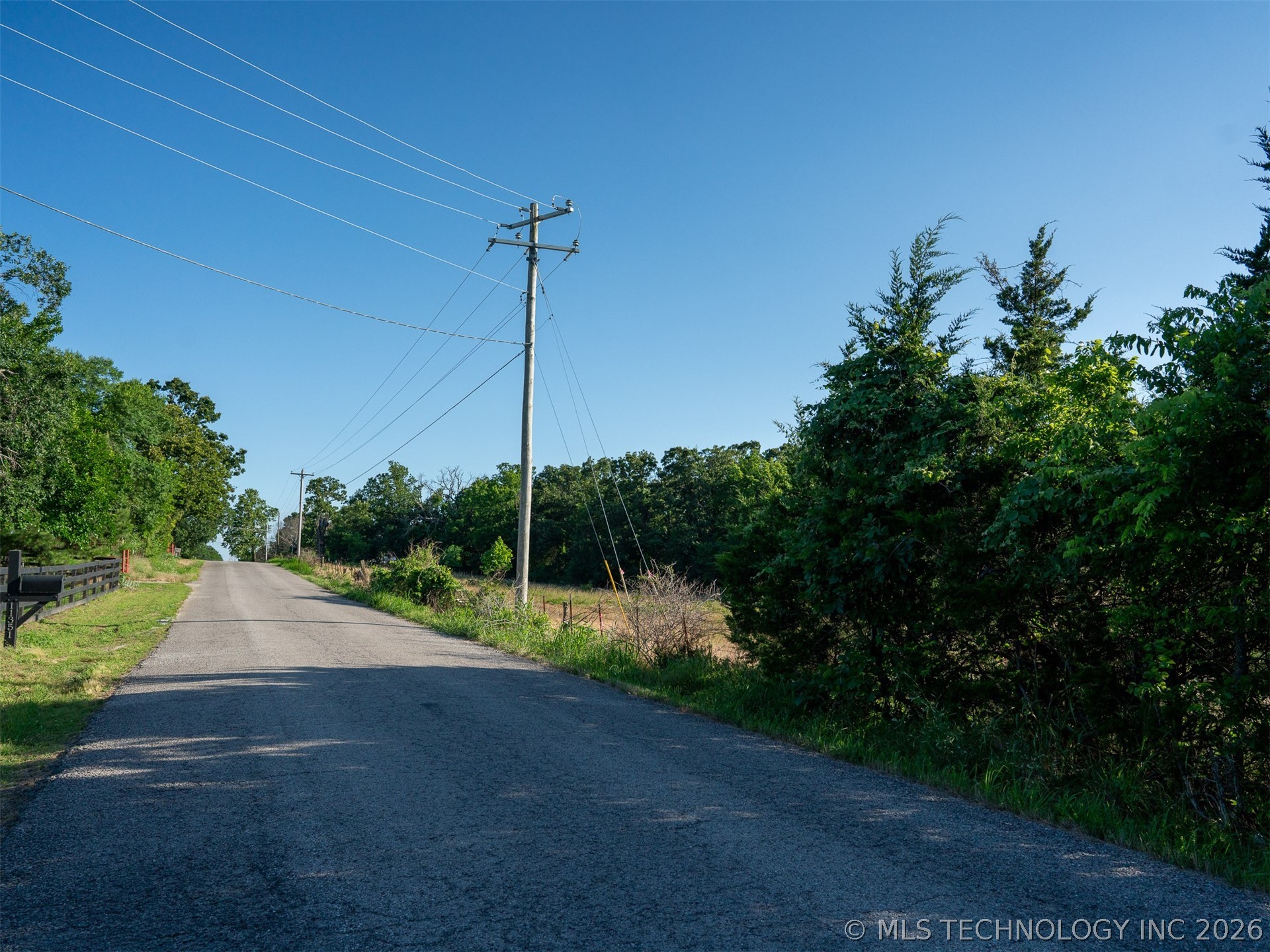 7 S 4240 Road Property Photo 12