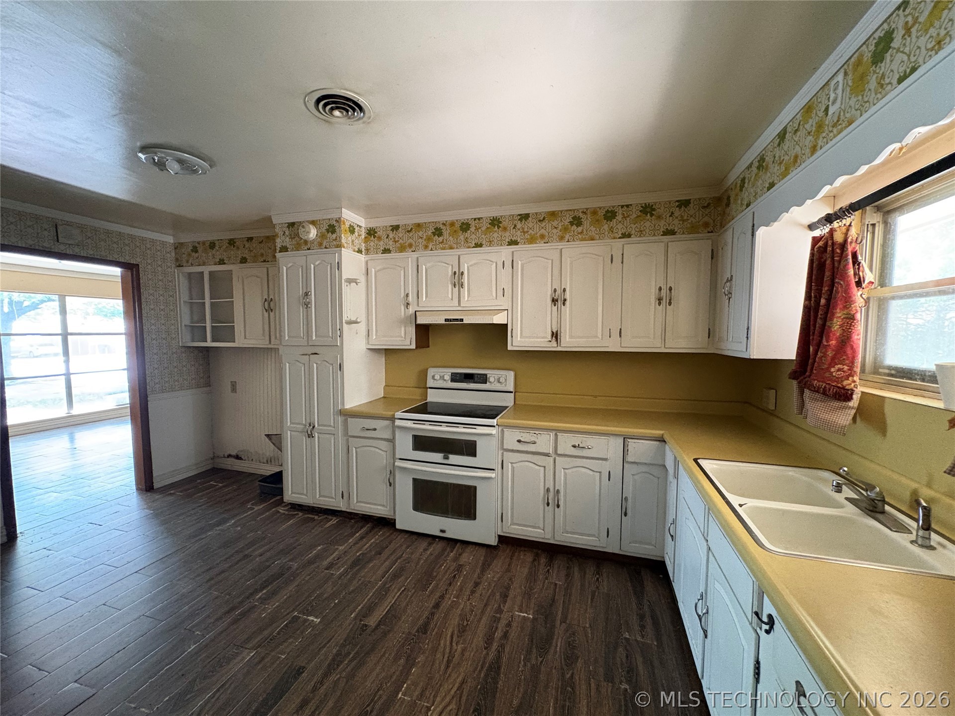 1601 Se Madison Boulevard Property Photo 8