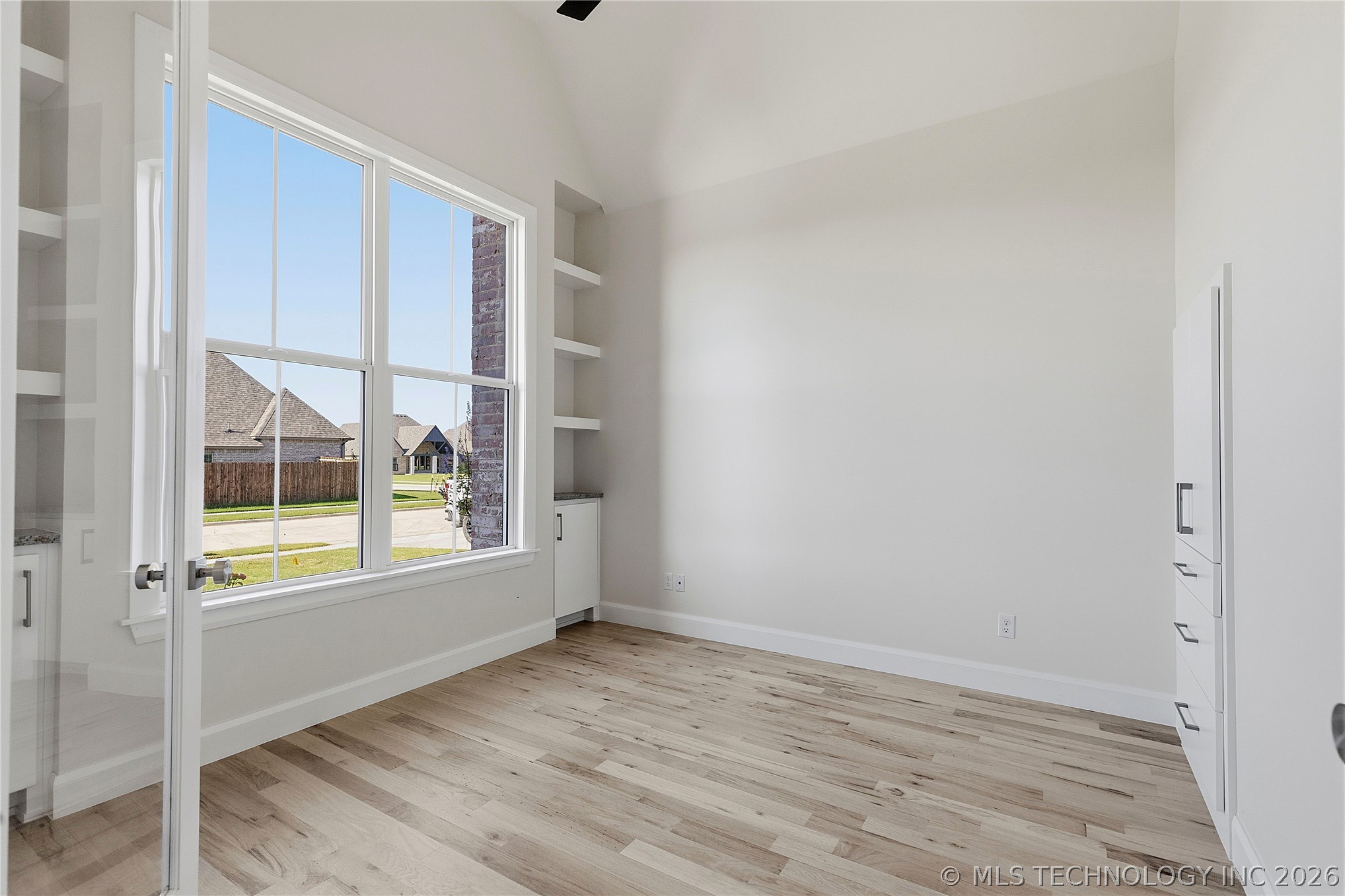 610 E 149th Street S Property Photo 5