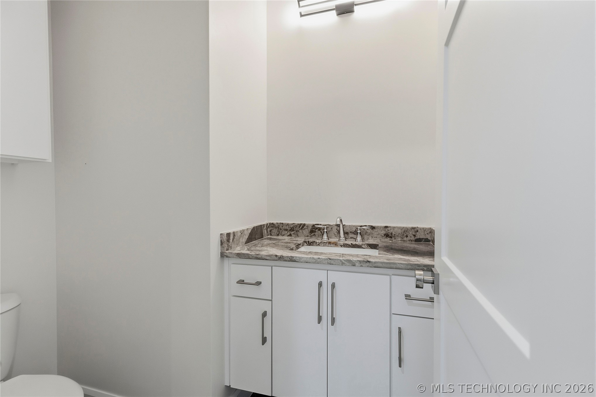 610 E 149th Street S Property Photo 9