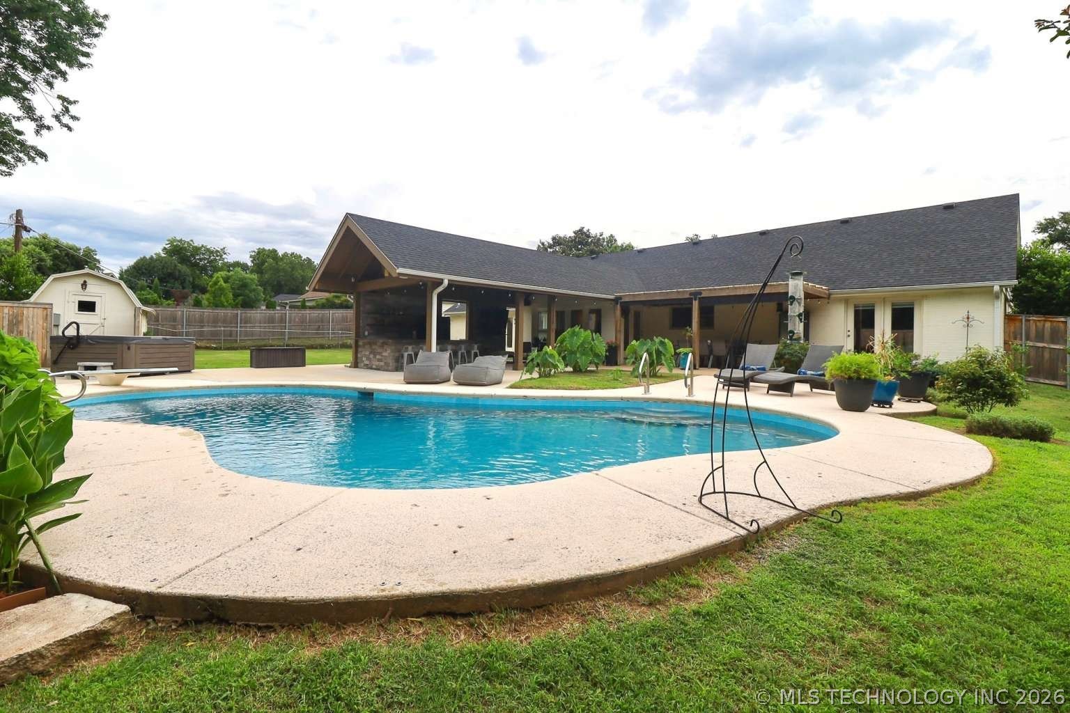 5230 Irvington Place Property Photo 35