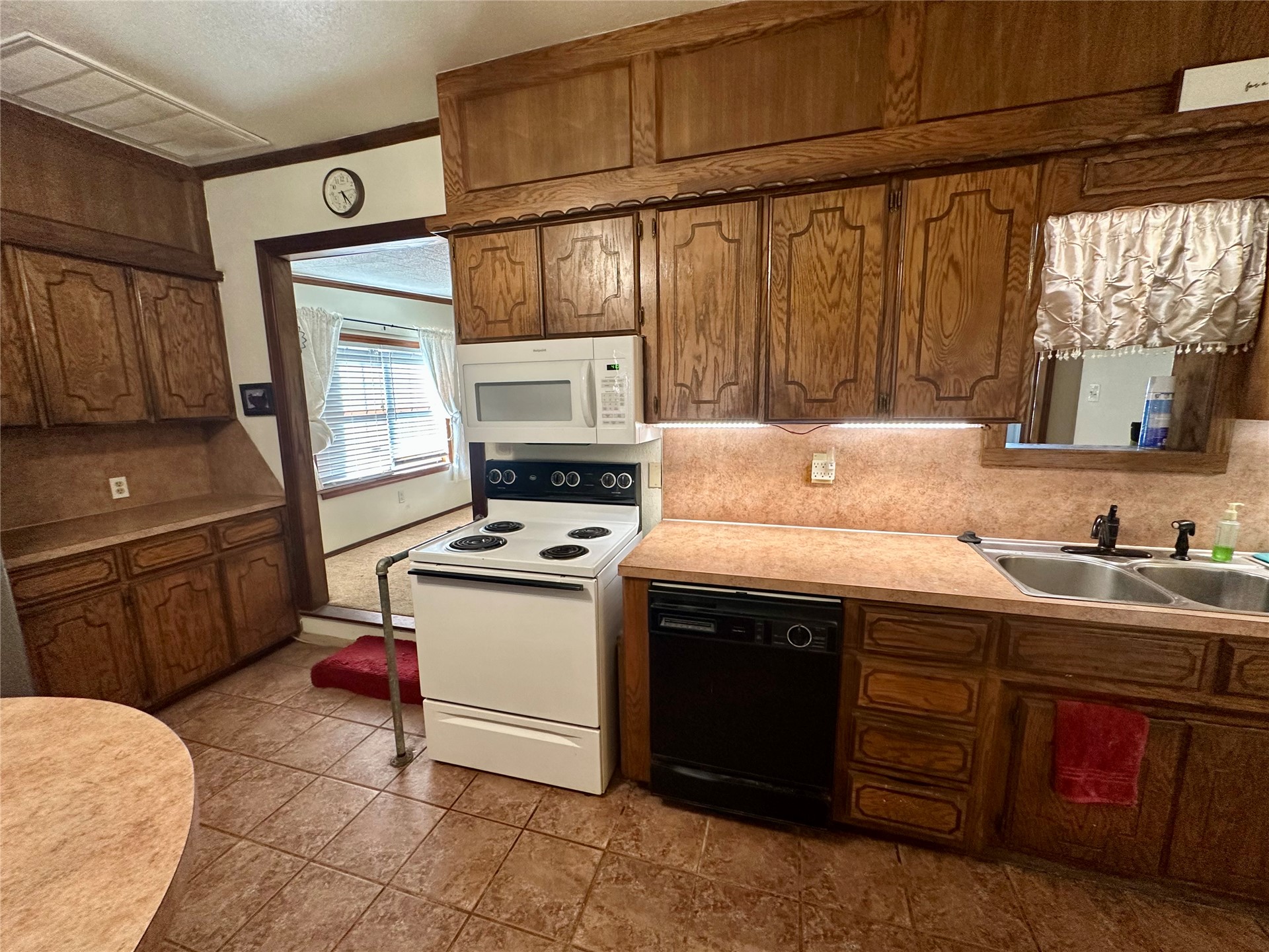 3923 Tahlequah Avenue Property Photo 13