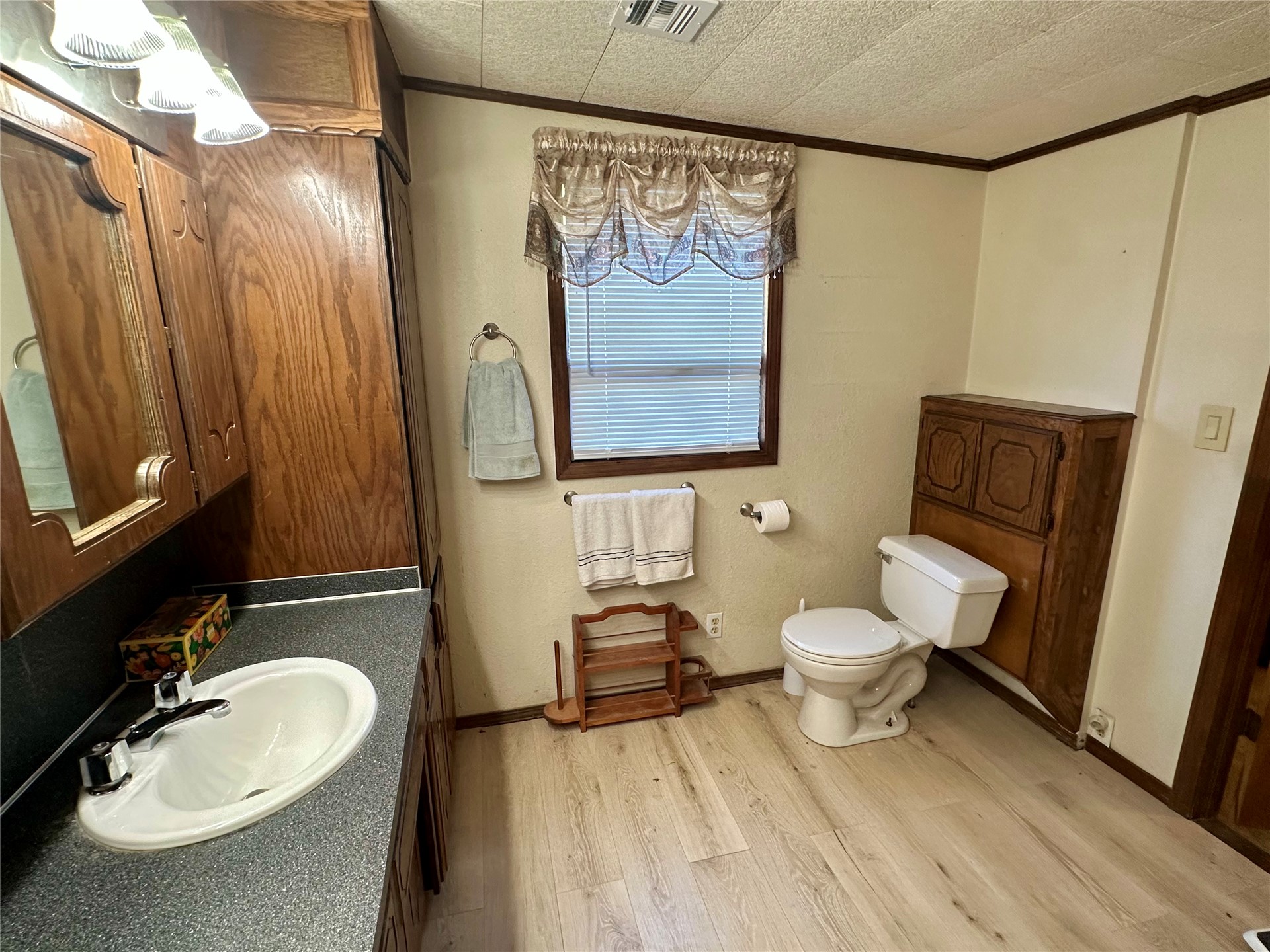 3923 Tahlequah Avenue Property Photo 21