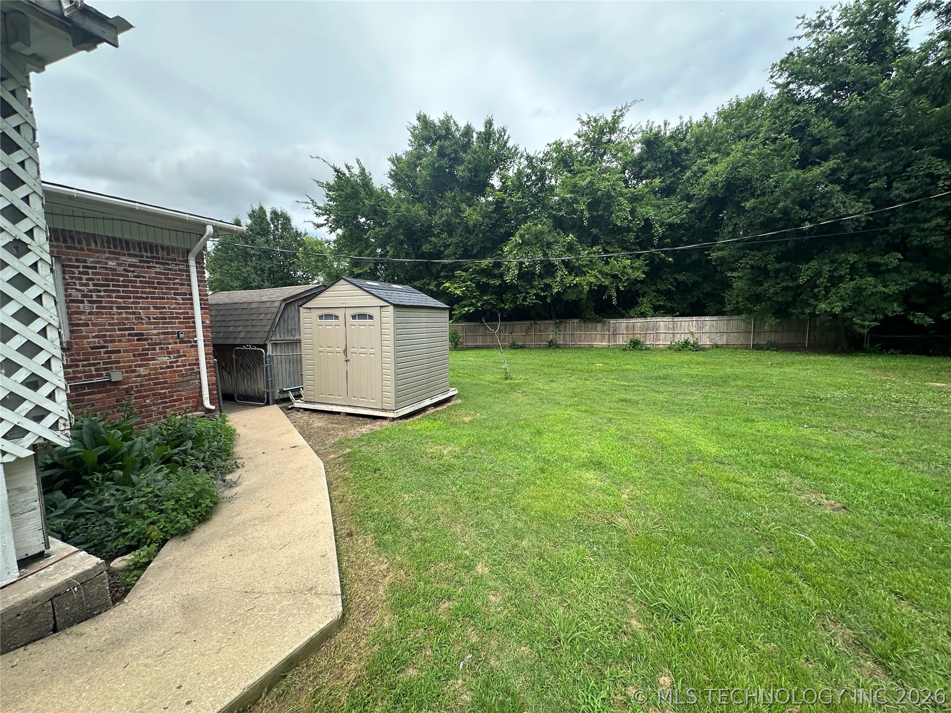 3923 Tahlequah Avenue Property Photo 32