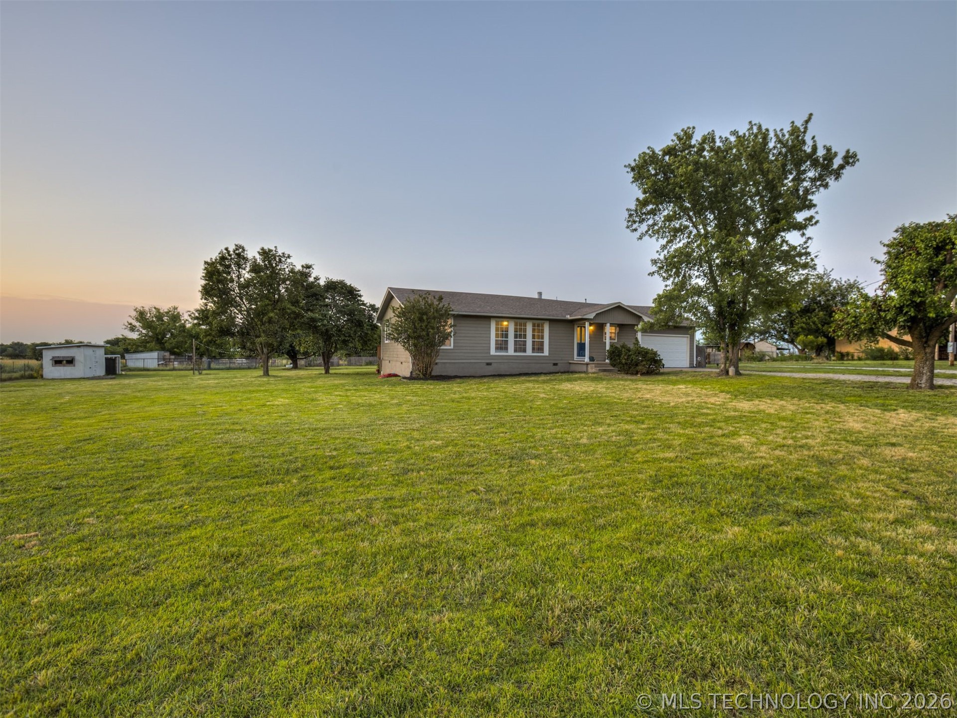 5603 E 96th Street N Property Photo 9