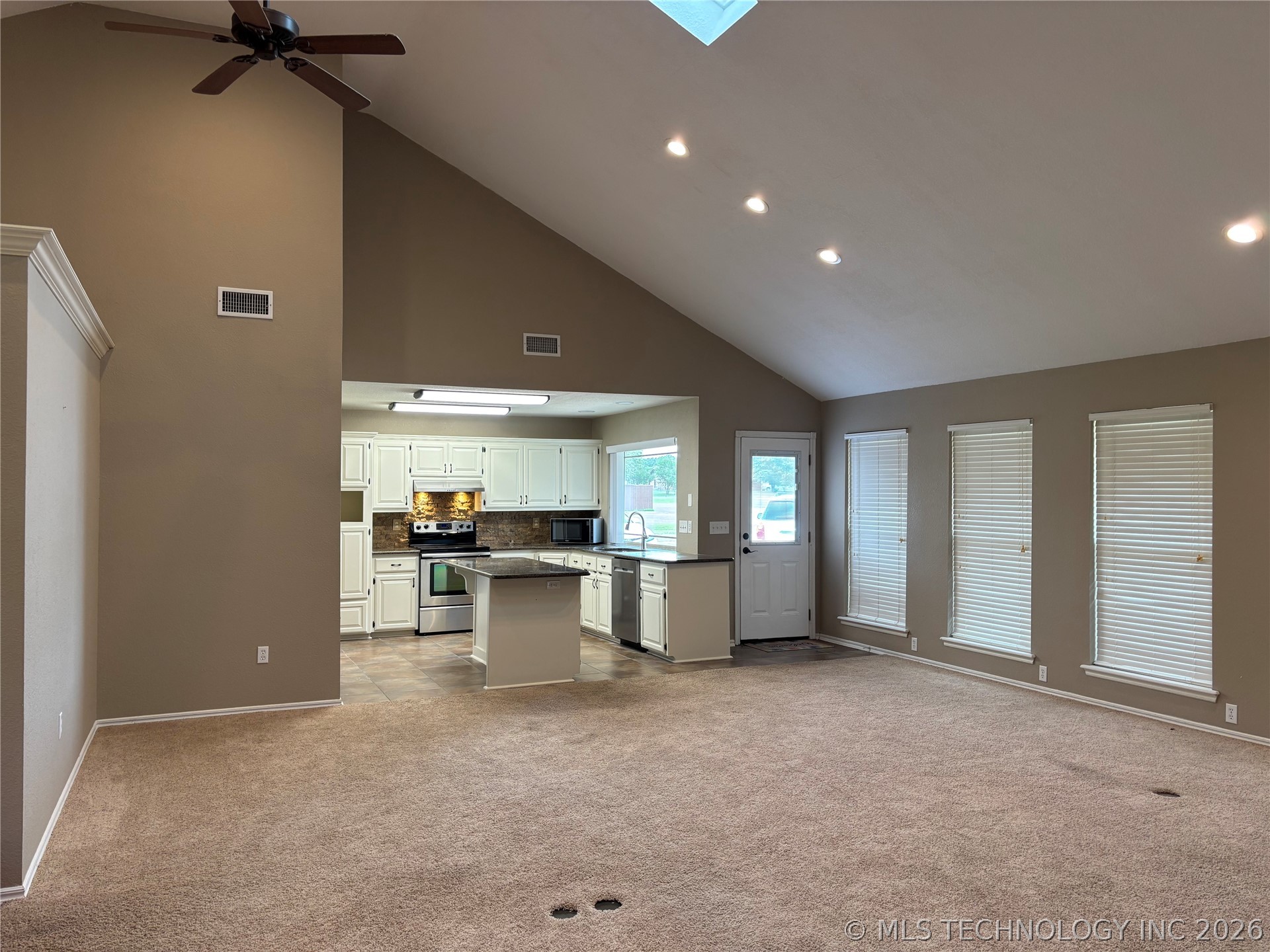 67 Magnolia Drive Property Photo 5