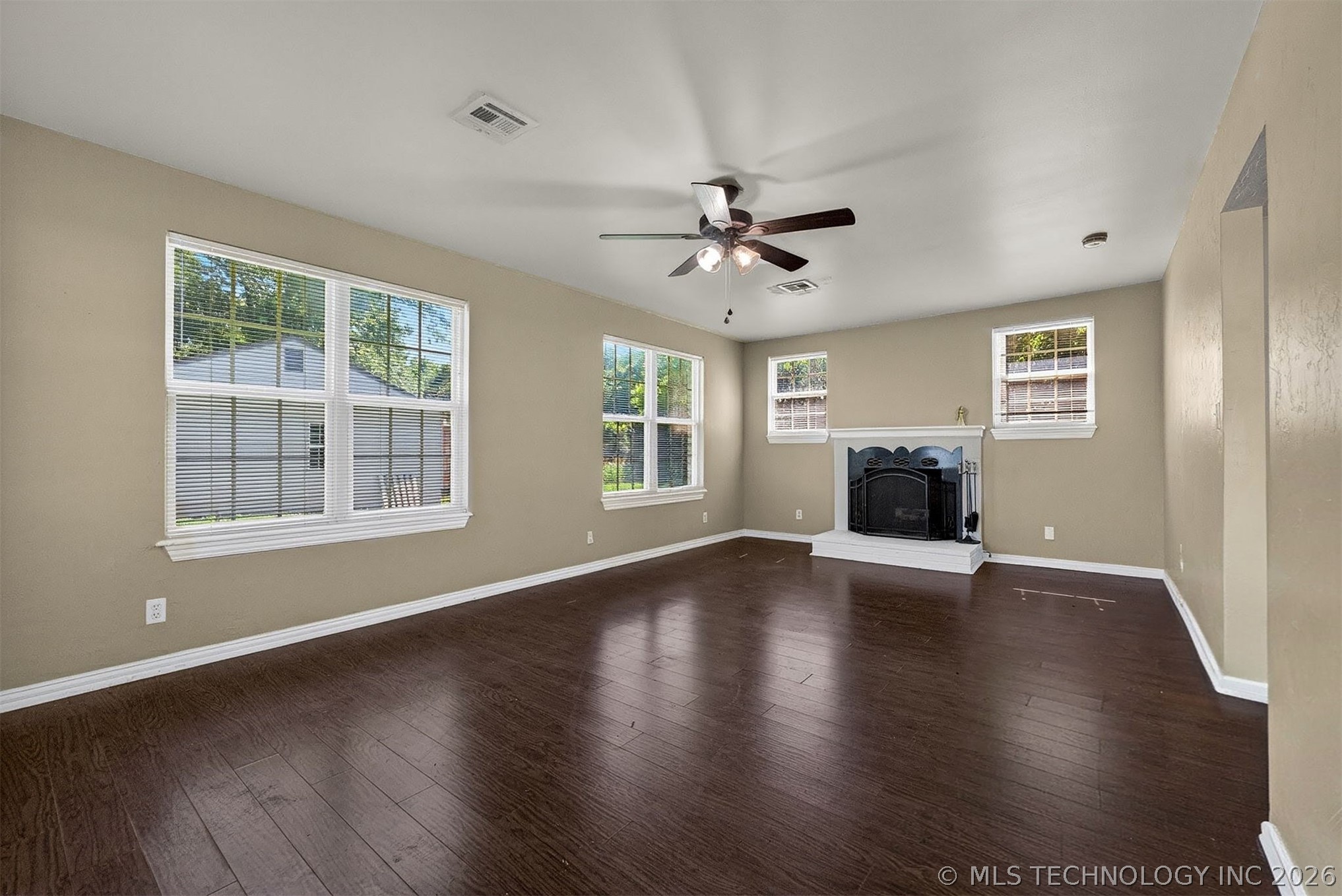6112 N Yale Avenue Property Photo 14