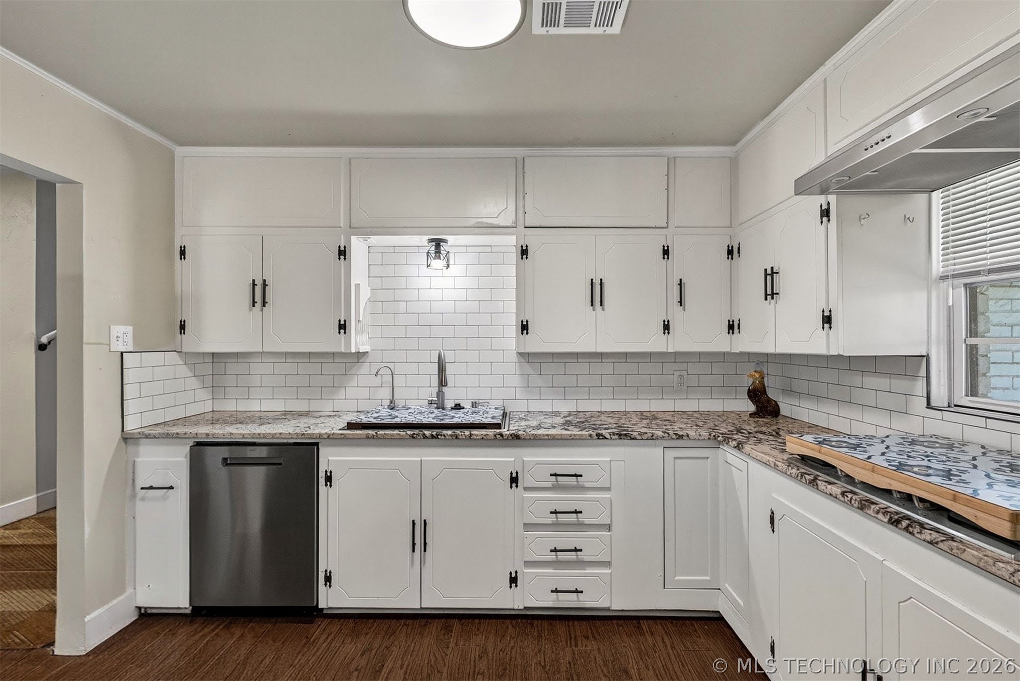 6112 N Yale Avenue Property Photo 19