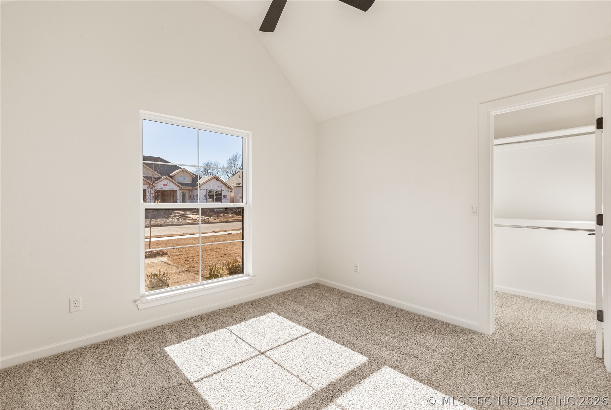 25 E 32nd Street Property Photo 38
