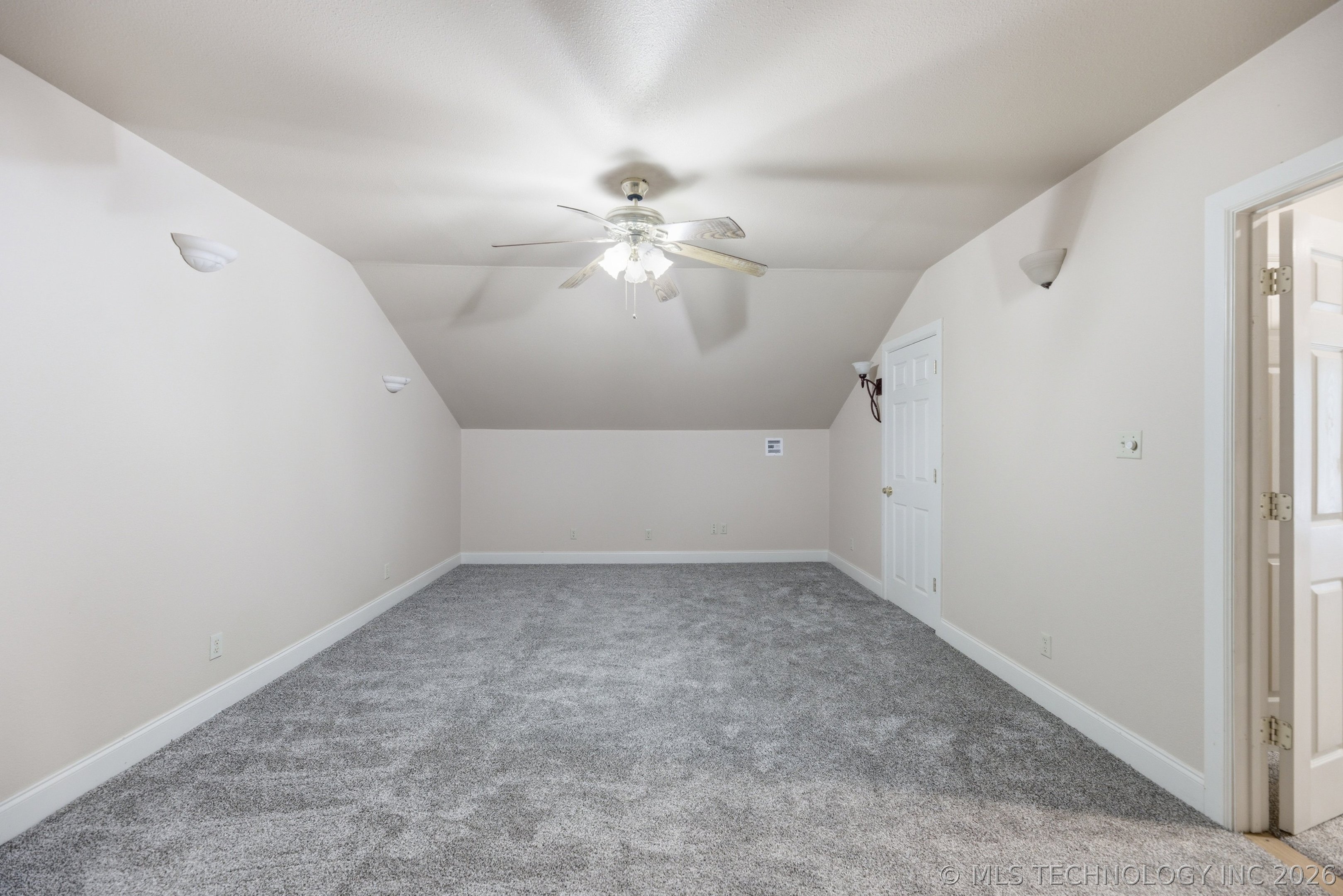 501 E Winston Circle Property Photo 19