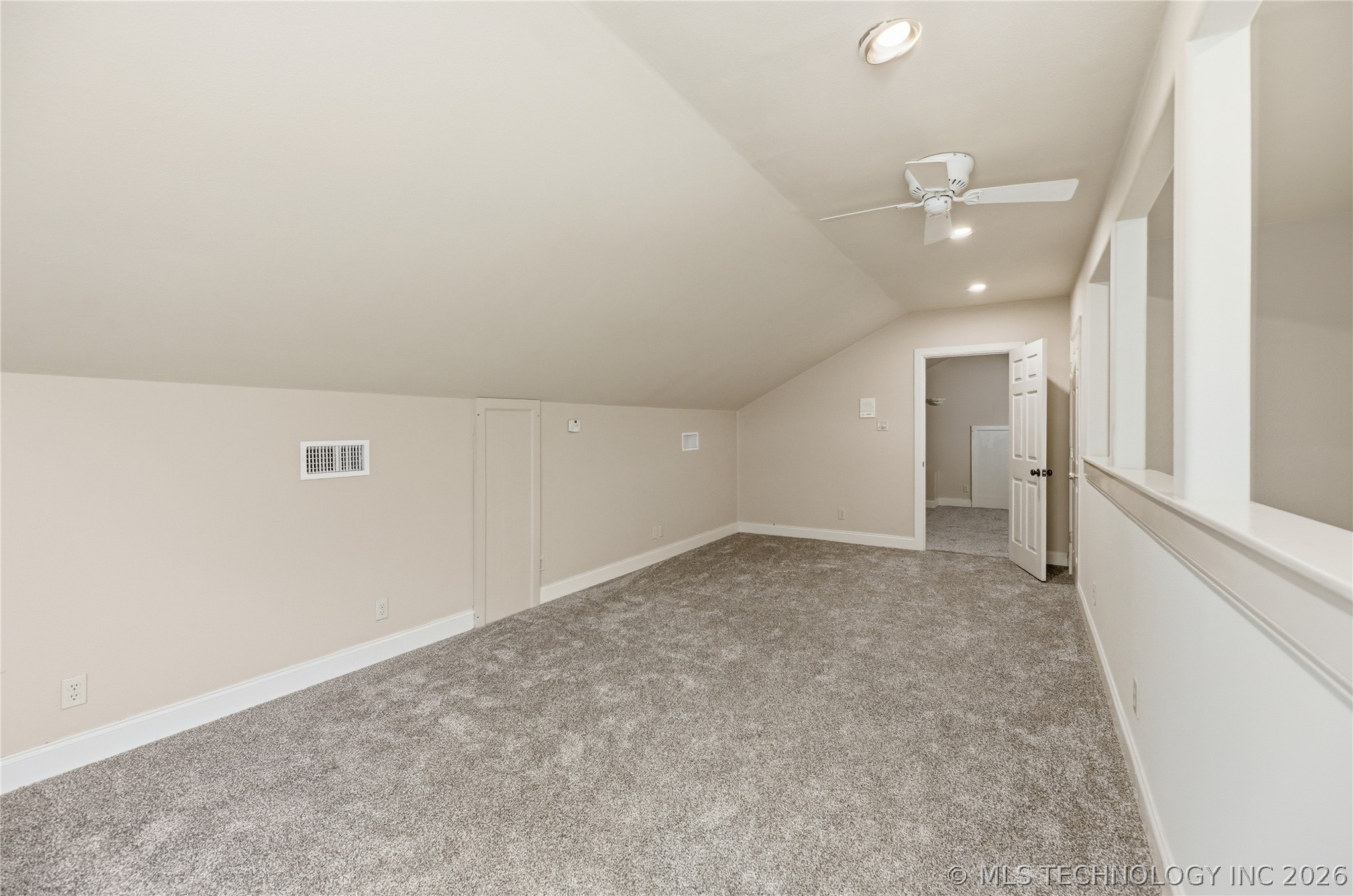 501 E Winston Circle Property Photo 29