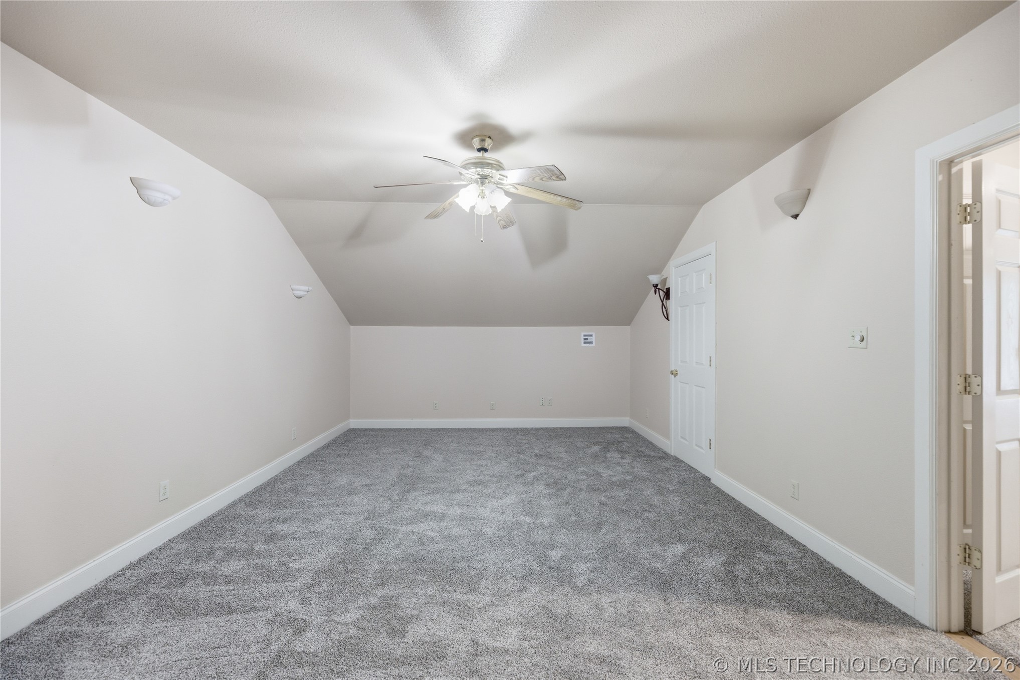 501 E Winston Circle Property Photo 31