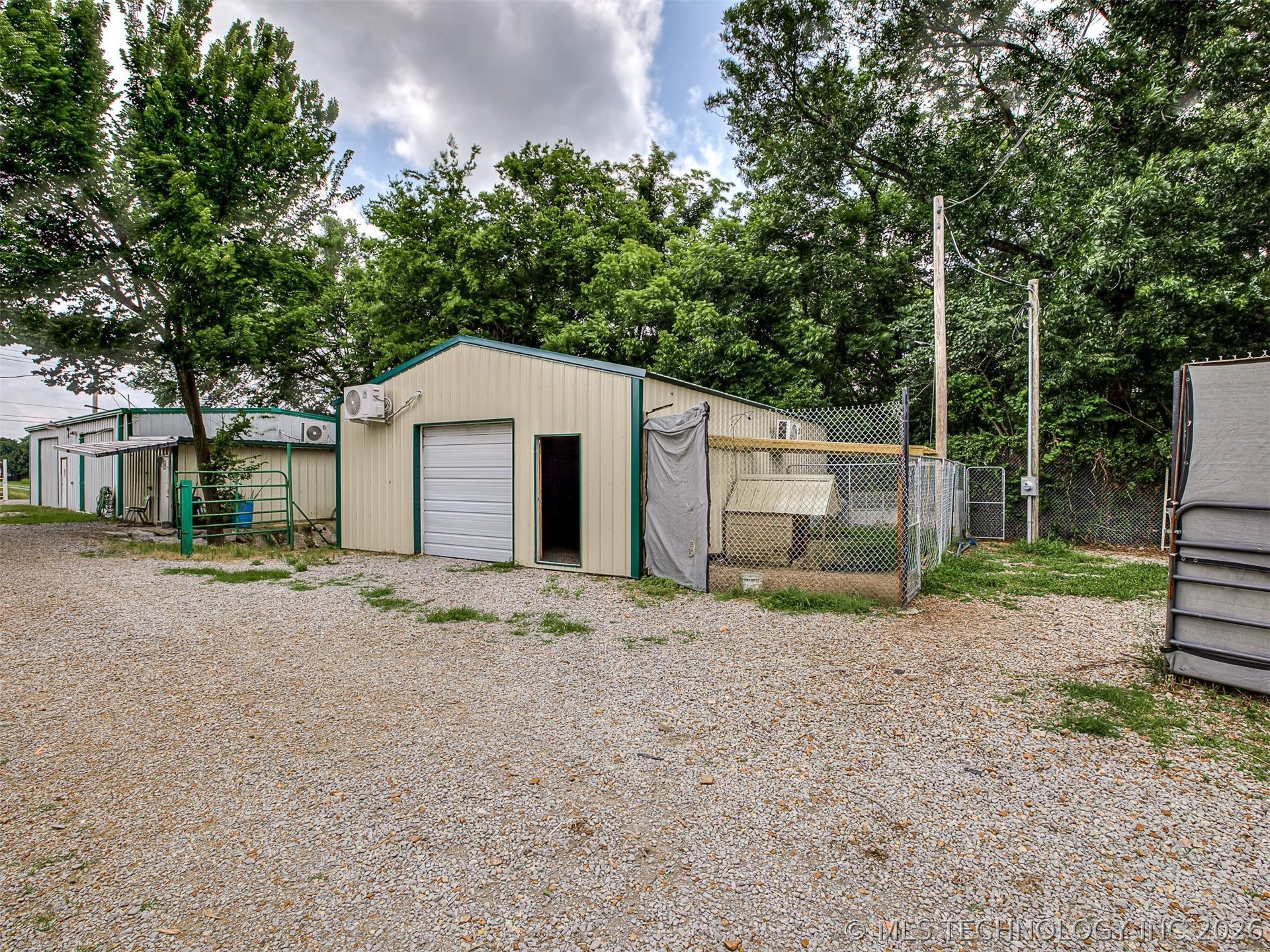611 W Joe Koelsch Drive Property Photo 45