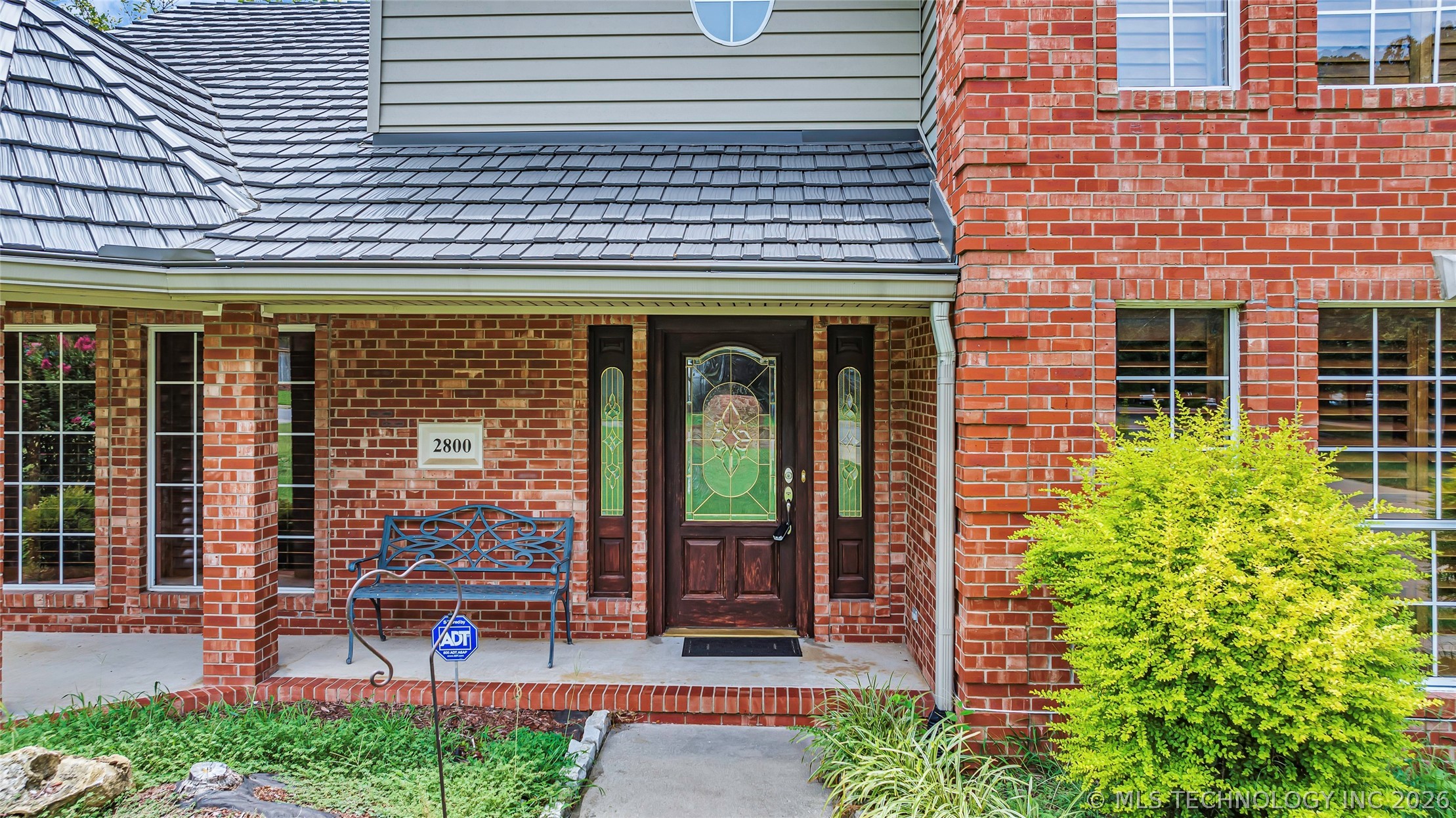 2800 Ridgeway Property Photo 3
