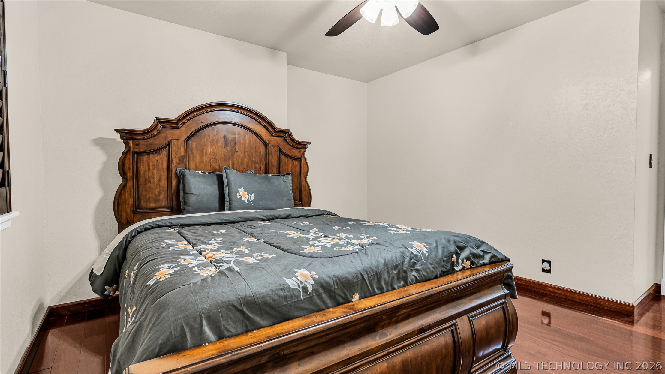 2800 Ridgeway Property Photo 30