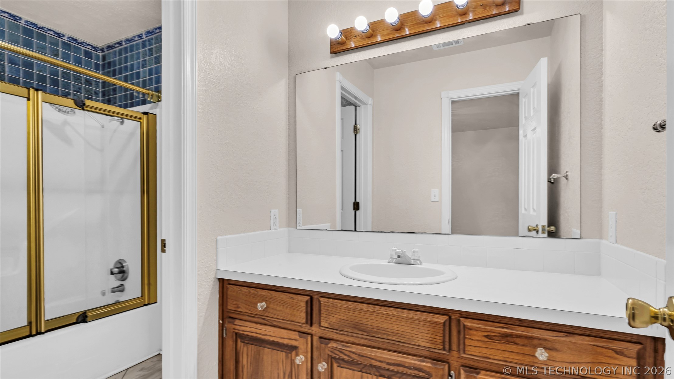 2800 Ridgeway Property Photo 40