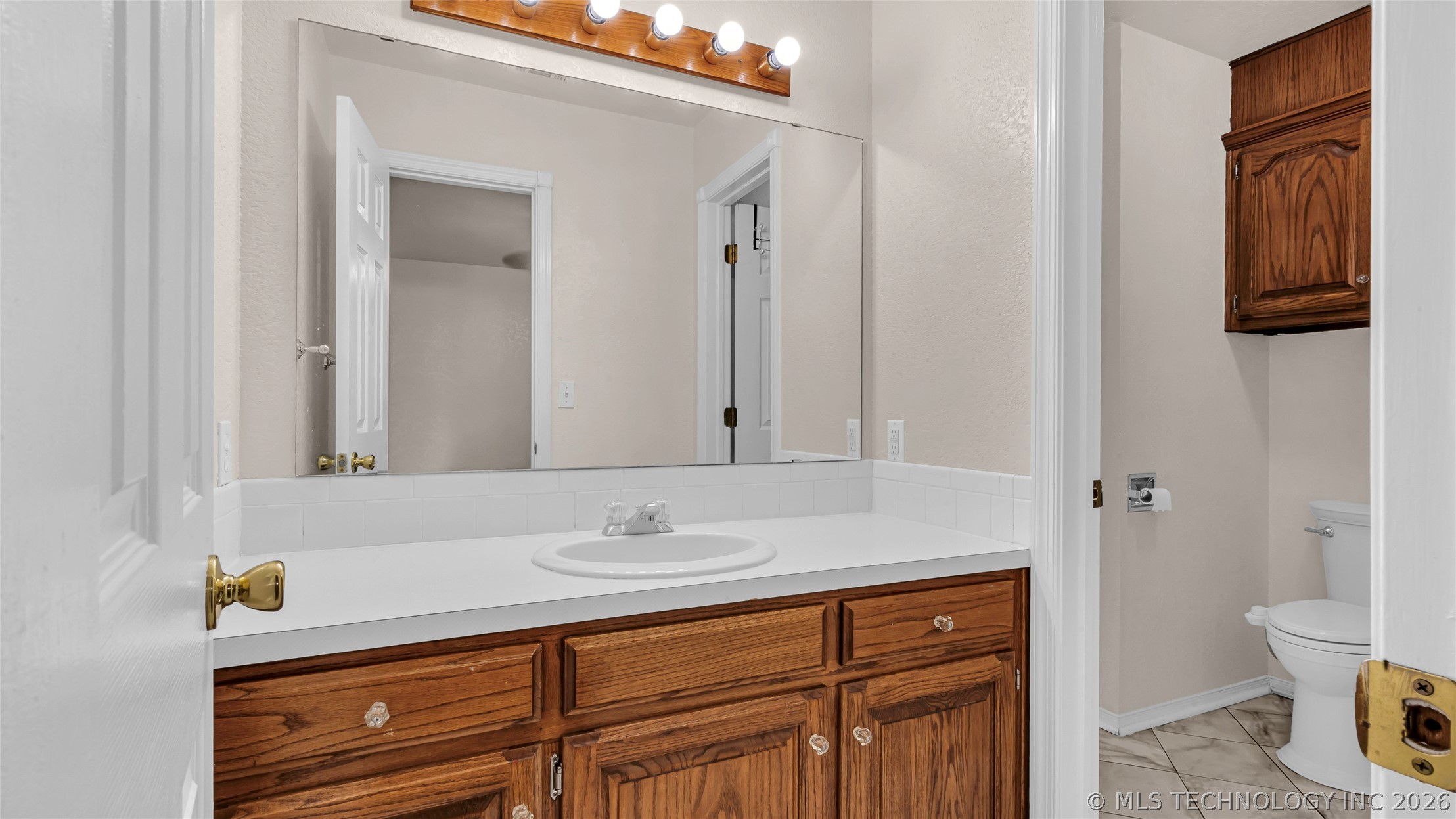 2800 Ridgeway Property Photo 42