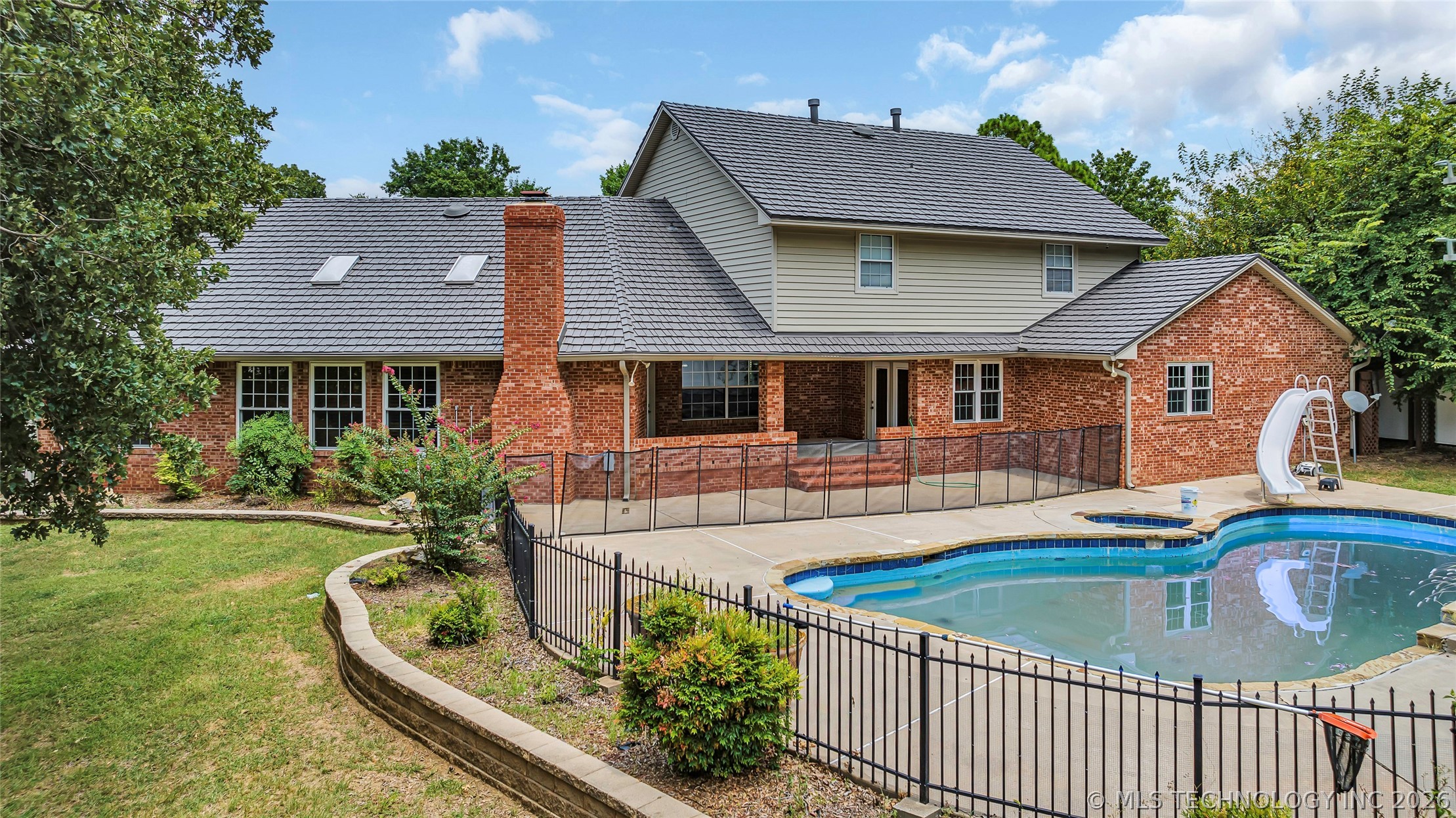 2800 Ridgeway Property Photo 49