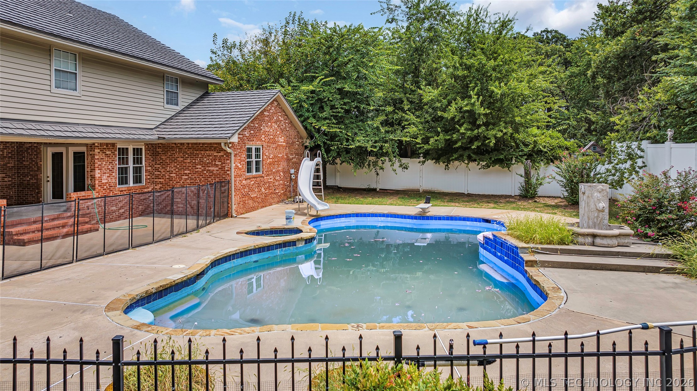 2800 Ridgeway Property Photo 51