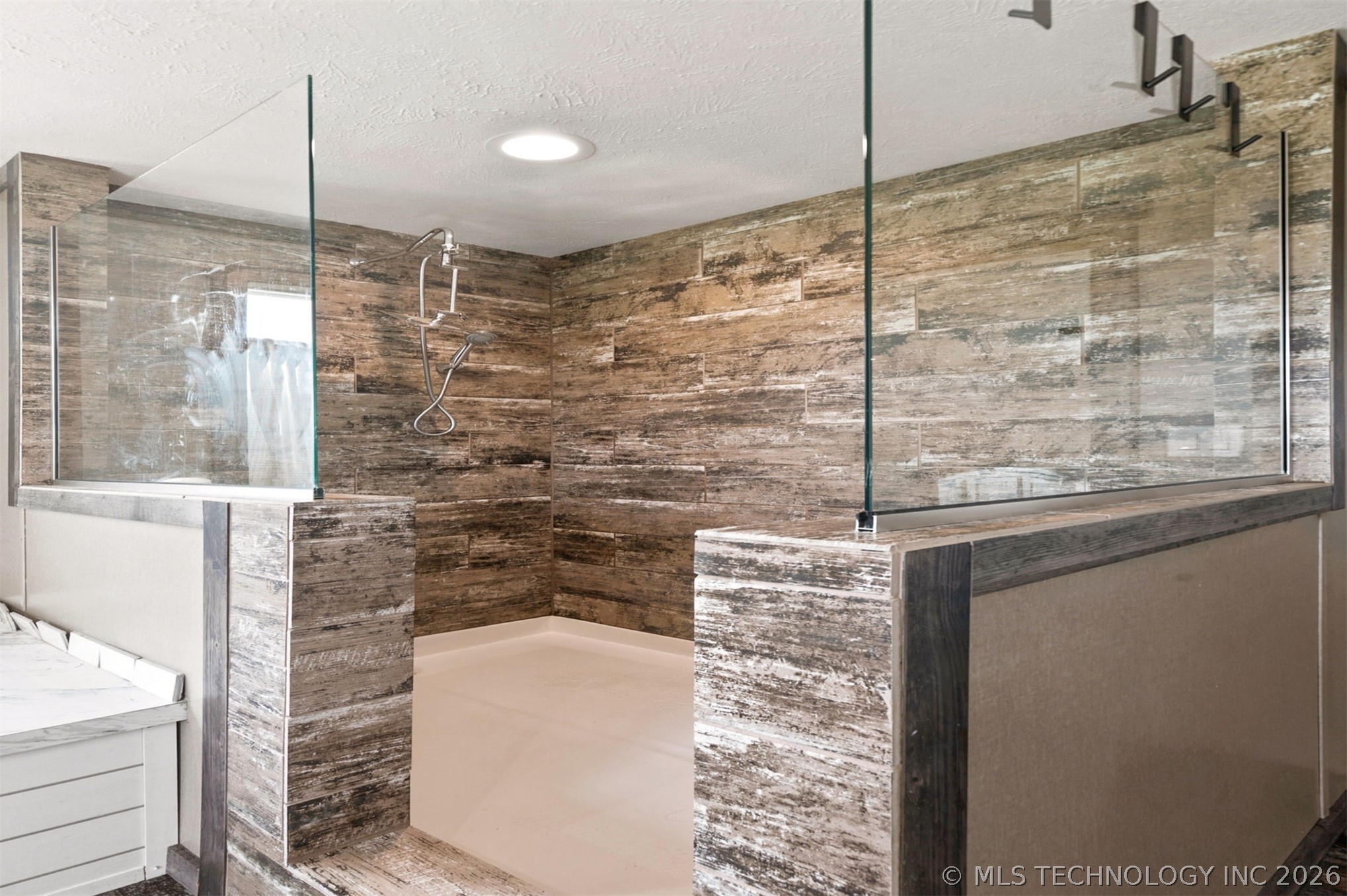 17762 Harreld Road Property Photo 15