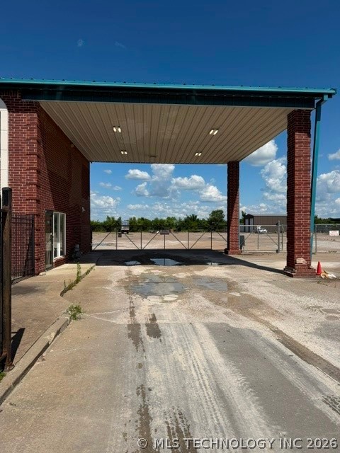 2215 N Sheridan Road Property Photo 13
