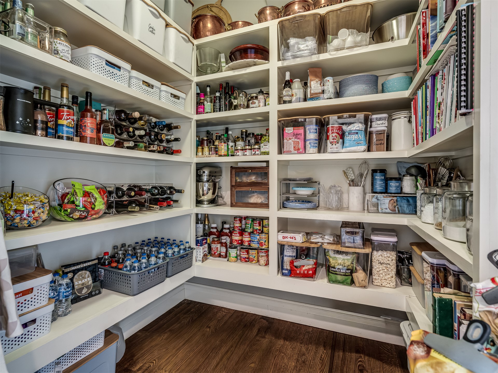 10704 S Holley Street Property Photo 14