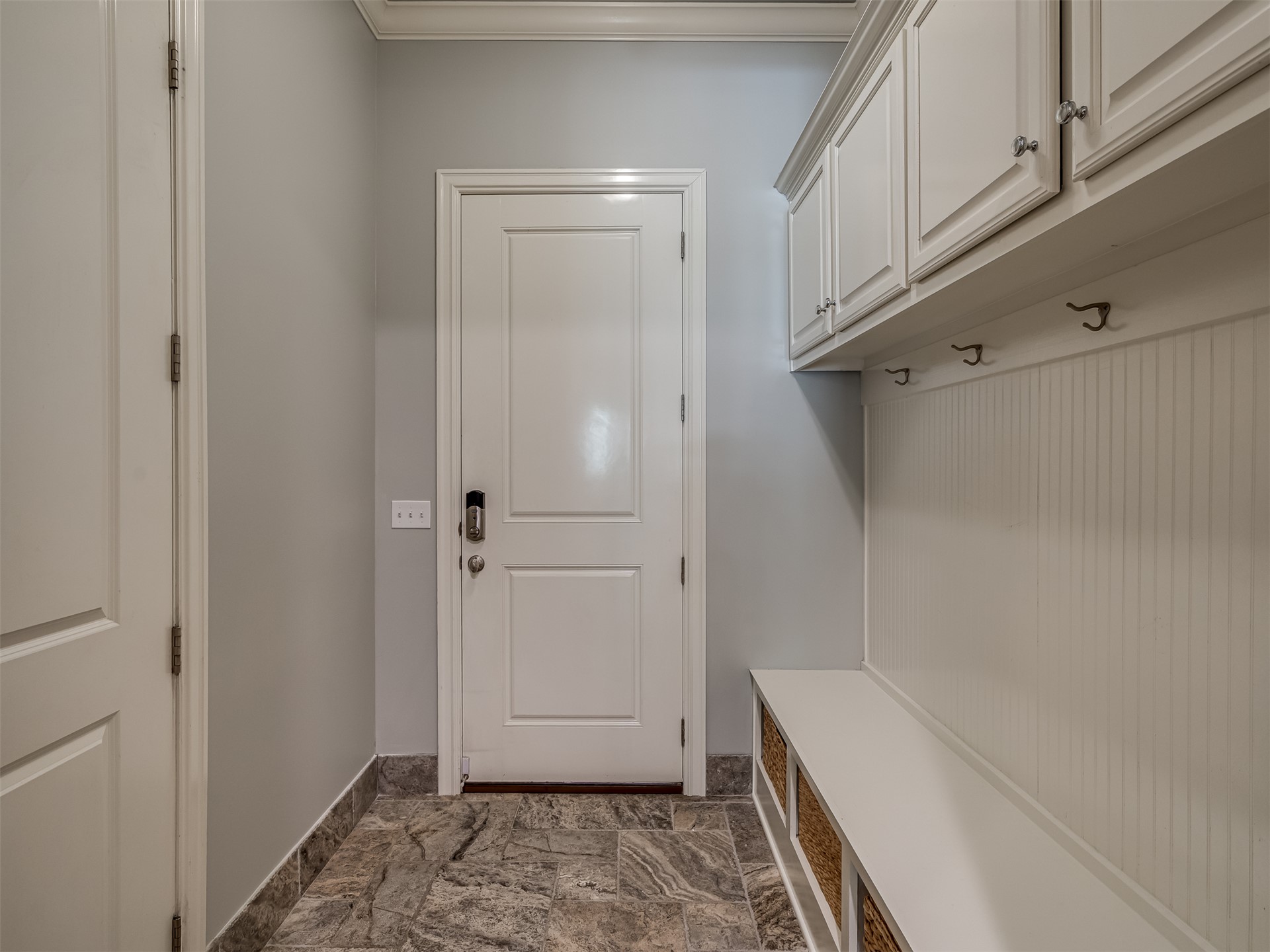 10704 S Holley Street Property Photo 17