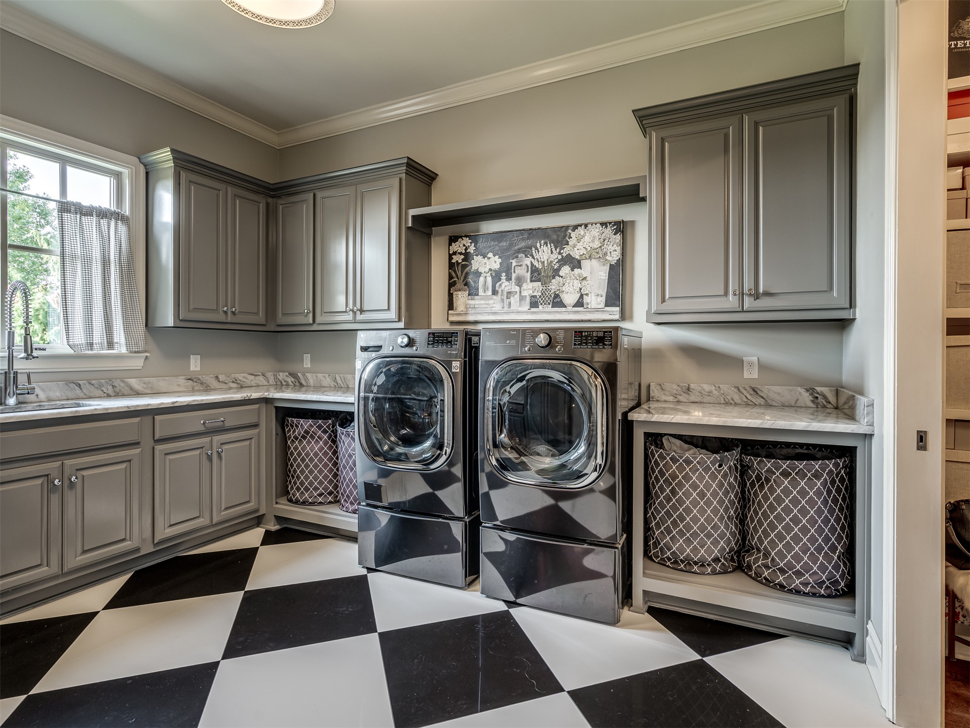 10704 S Holley Street Property Photo 35