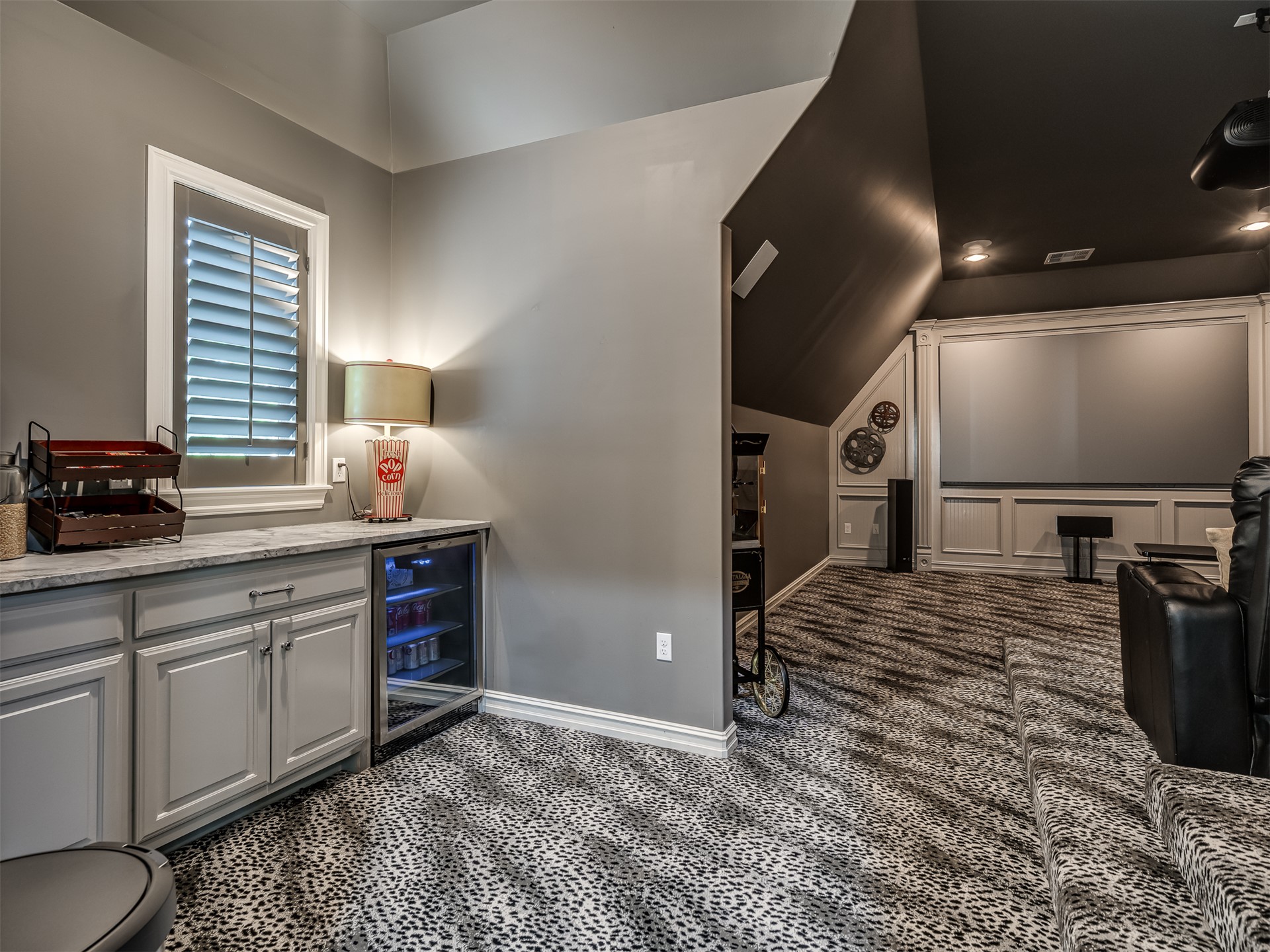 10704 S Holley Street Property Photo 48