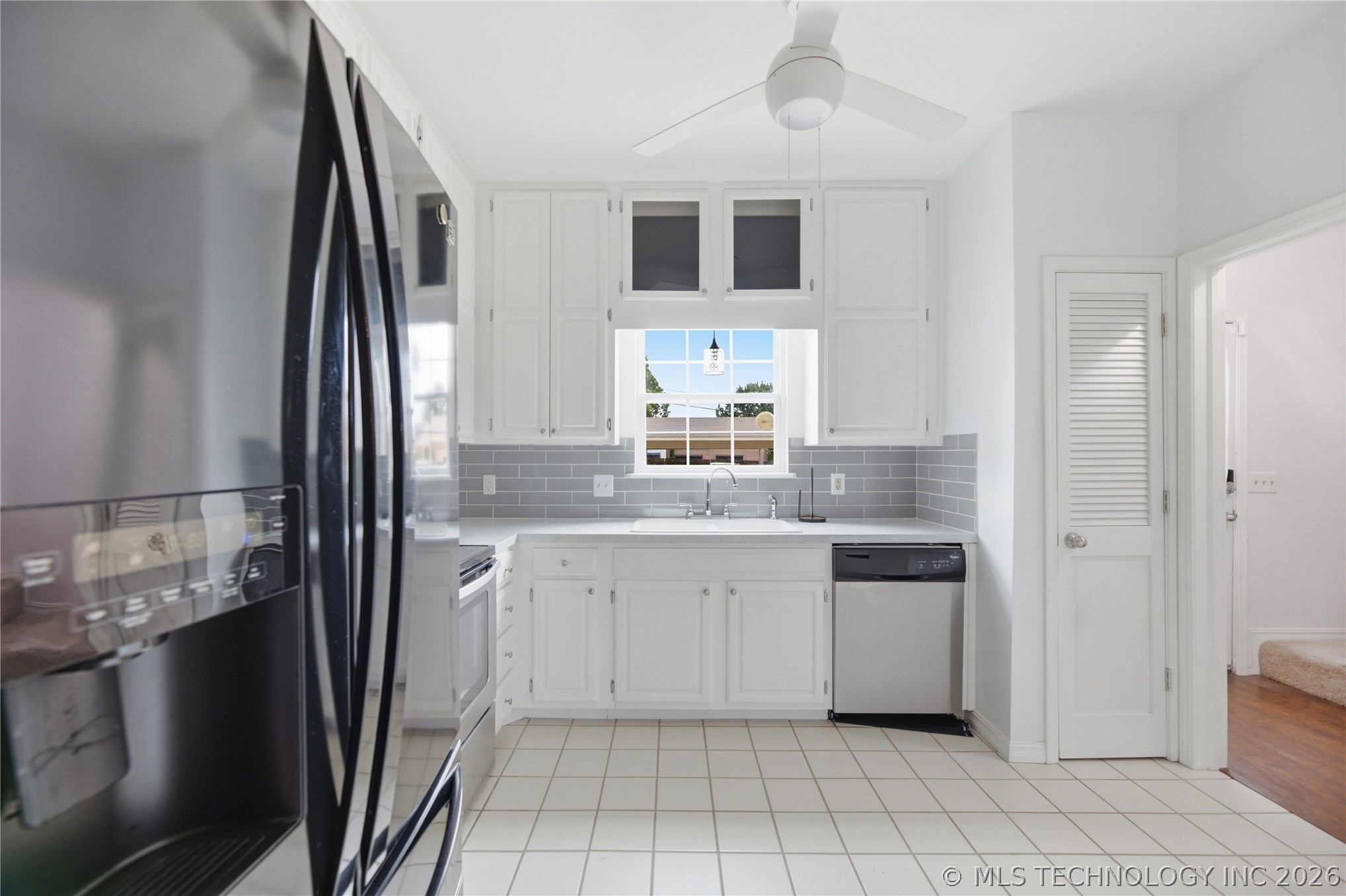 4636 S Gary Place Property Photo 4