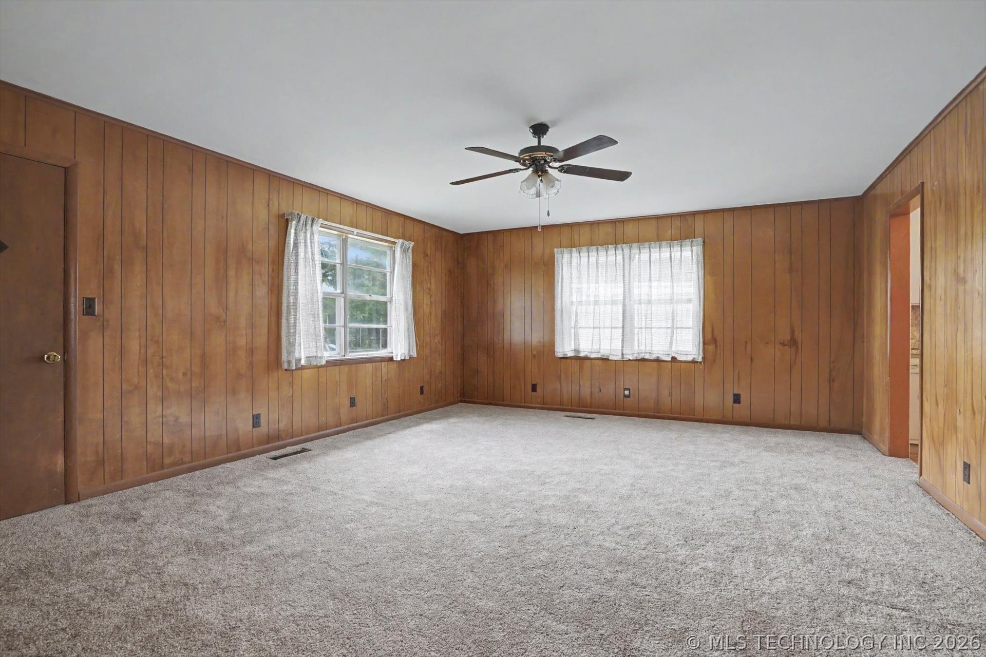 1230 Maybelle Drive Property Photo 8