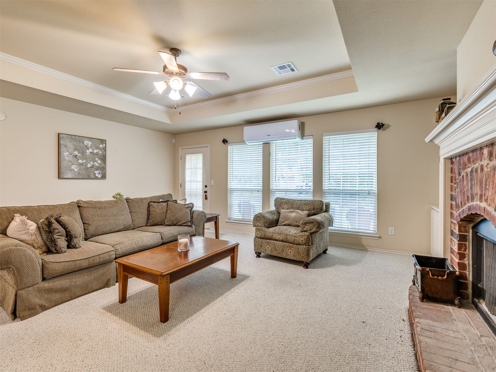 1635 N Greenwood Place Property Photo 8