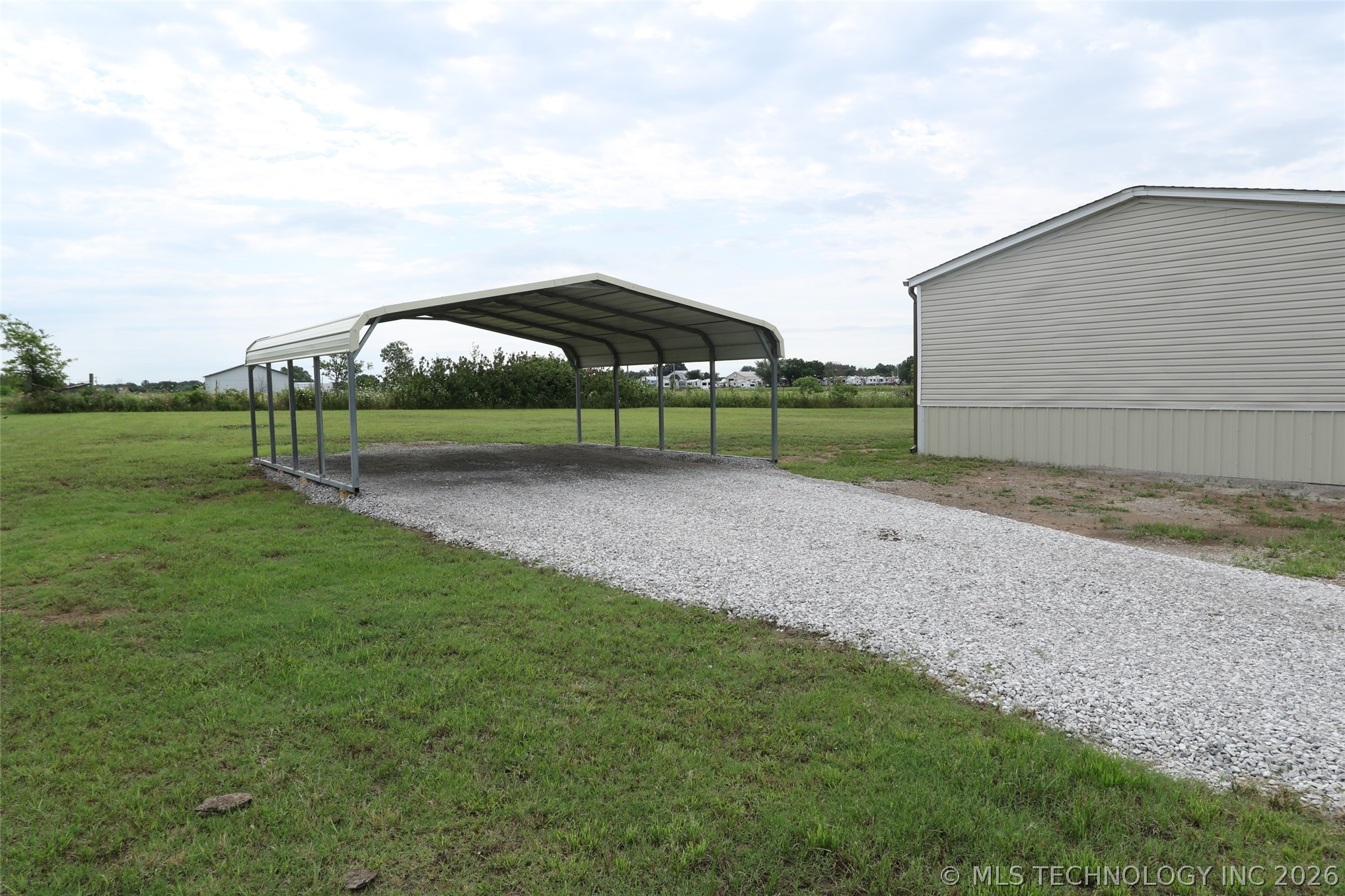 14067 Ridge Road Property Photo 4