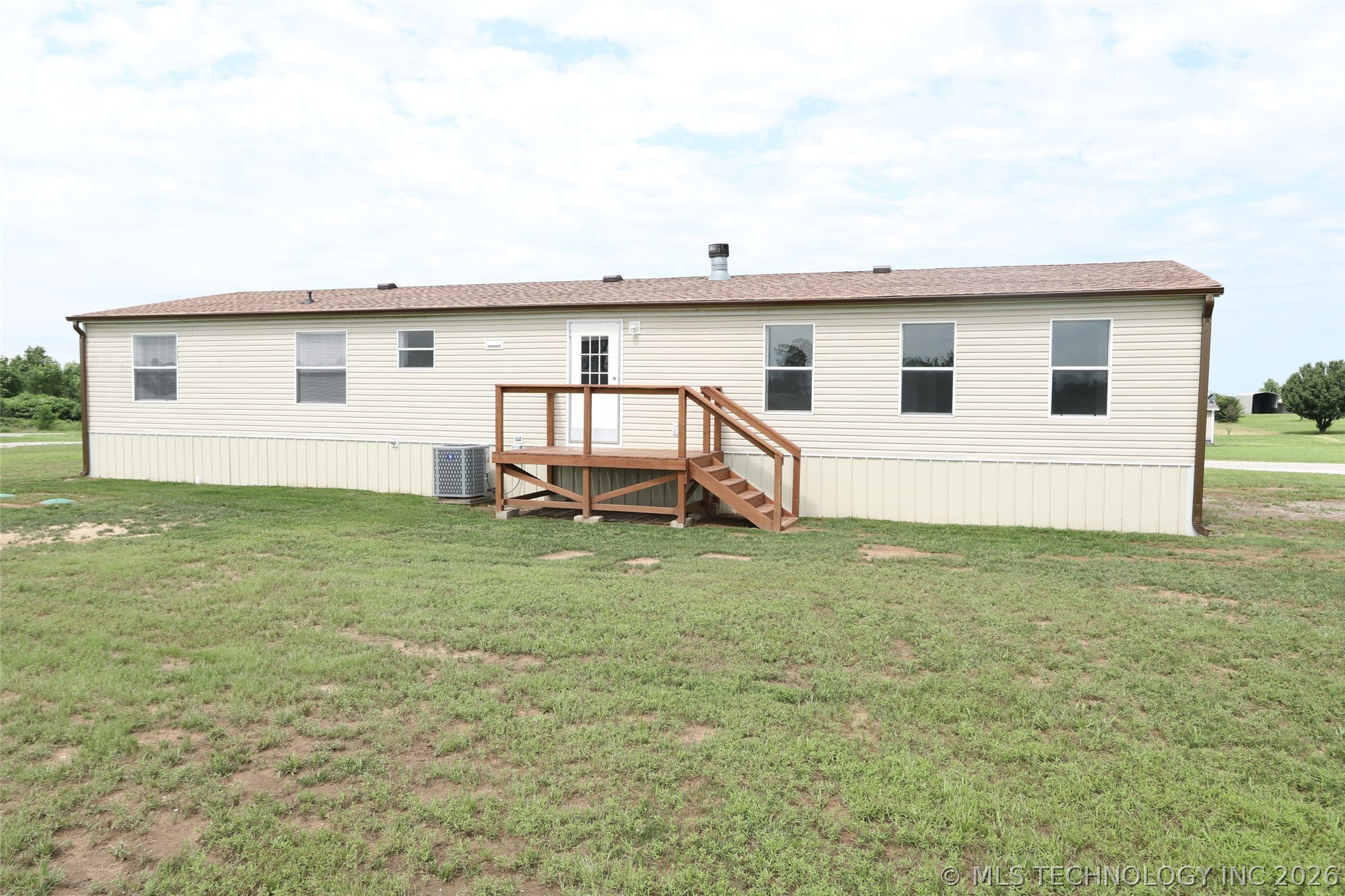 14067 Ridge Road Property Photo 5
