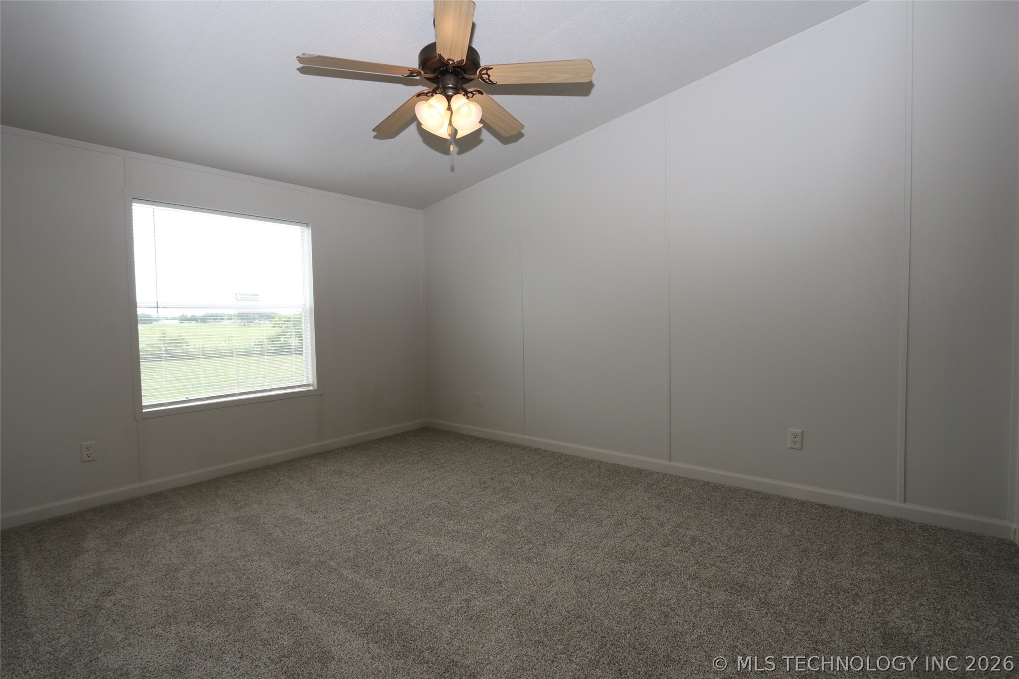 14067 Ridge Road Property Photo 15