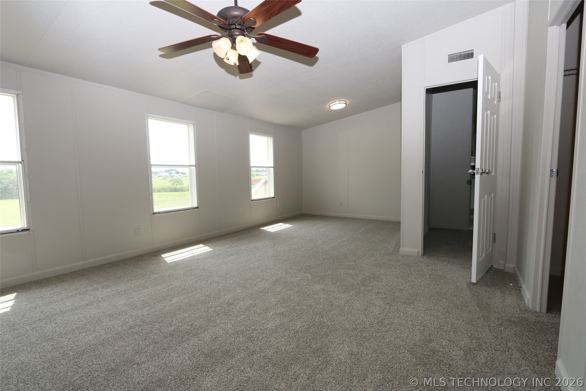 14067 Ridge Road Property Photo 18